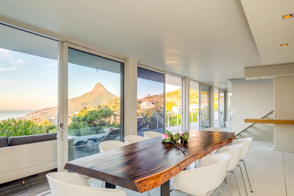 Villa Kyanos Oudekraal Bakoven: Luxury 3-Bedroom Apartment with Seaview and Pool, Cape Town