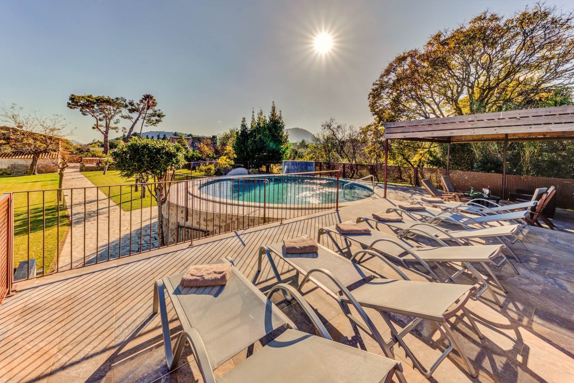 Villa Mestral Calvari Pollença: Luxurious 4-Bedroom Apartment with Pool, Pollença