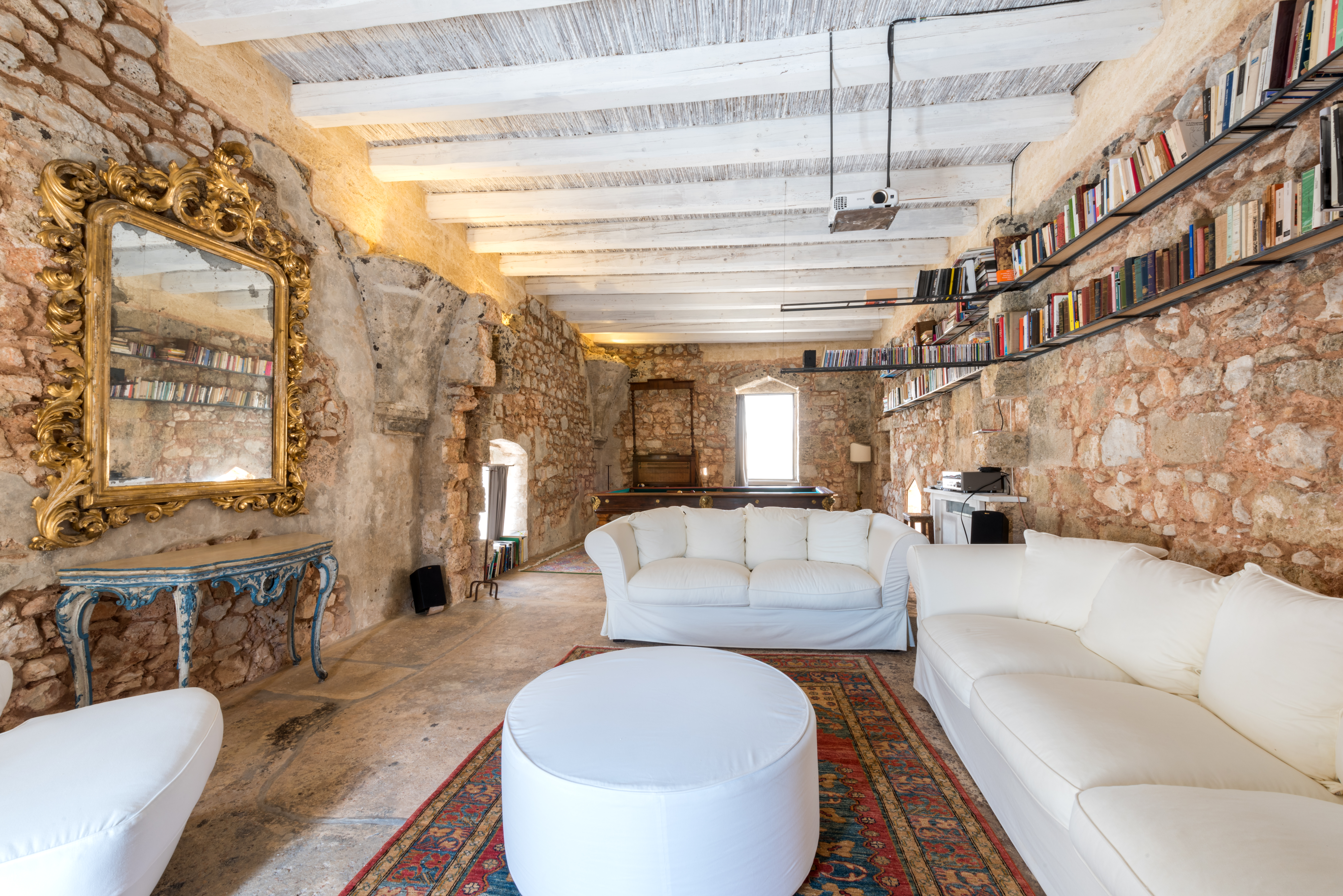 Villa Ambrato Lucugnano Tricase: Spacious 5-Bedroom Luxury Apartment with Pool, Tricase