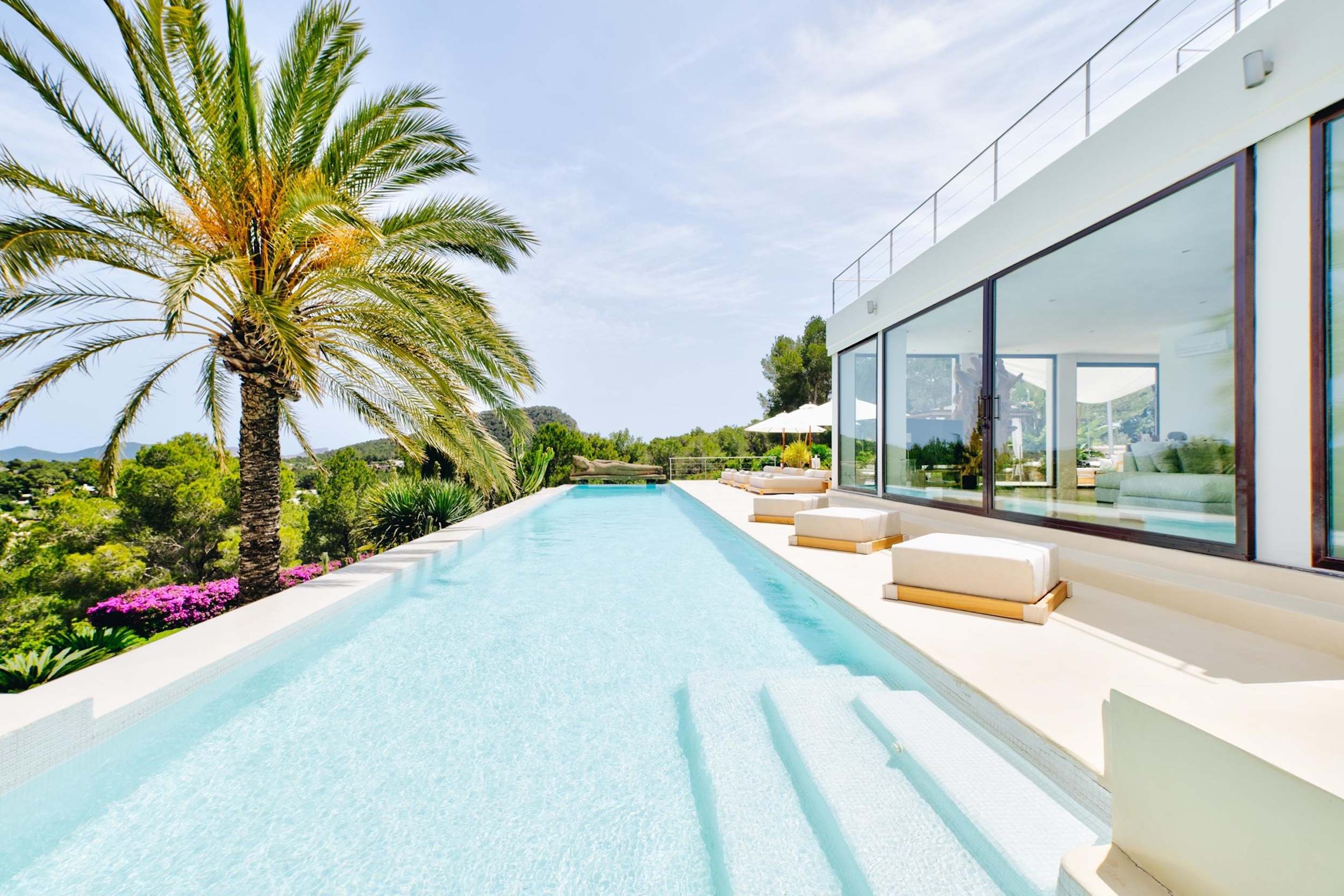 Villa Alborada Cala Codolar Es Cubells: Luxury 5-Bedroom Apartment with Seaview and Pool, Es Cubells