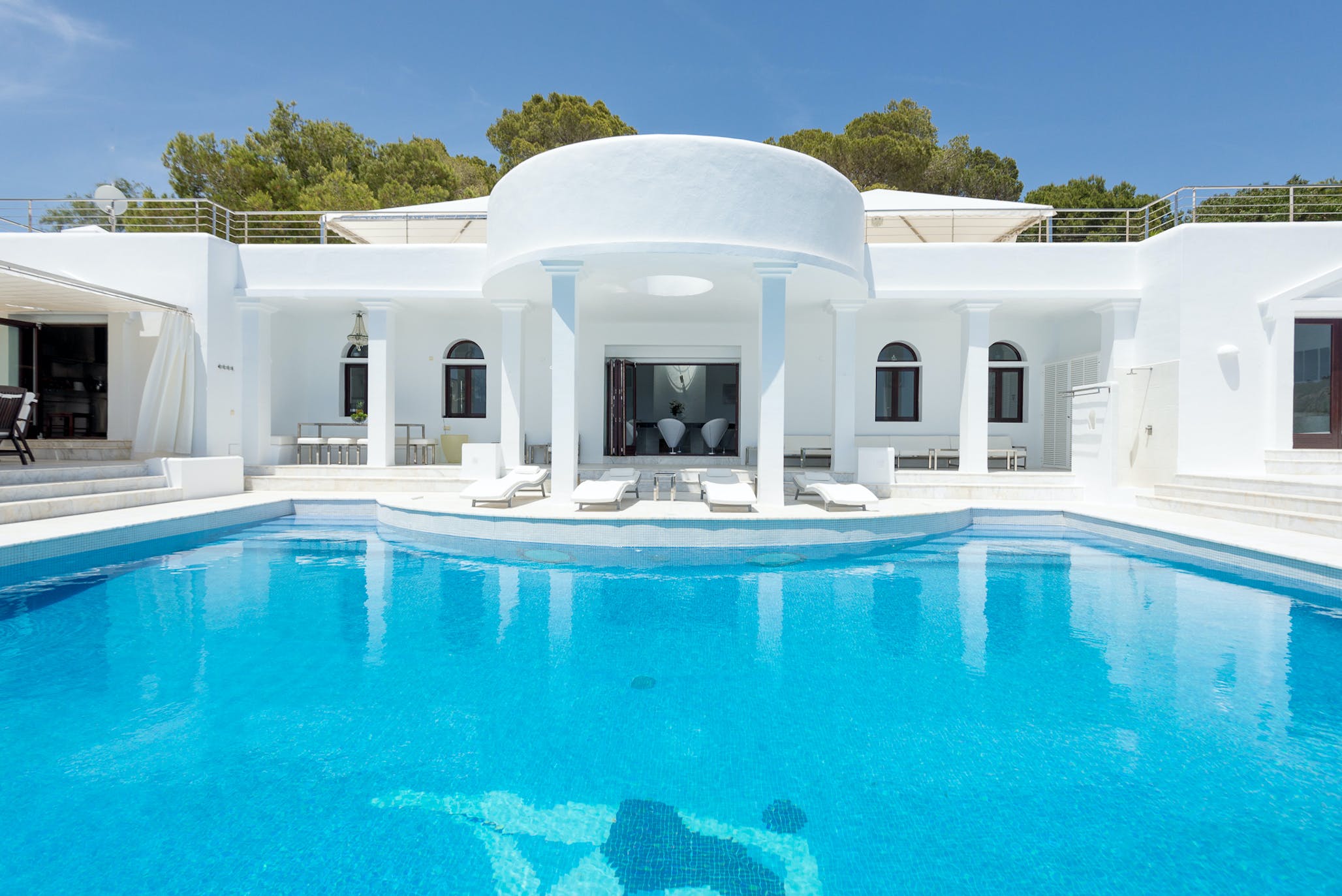Villa Ocaso Sa Caleta Es Cubells: Luxury 4-Bedroom Apartment with Infinity Pool and Sea Views, Es Cubells