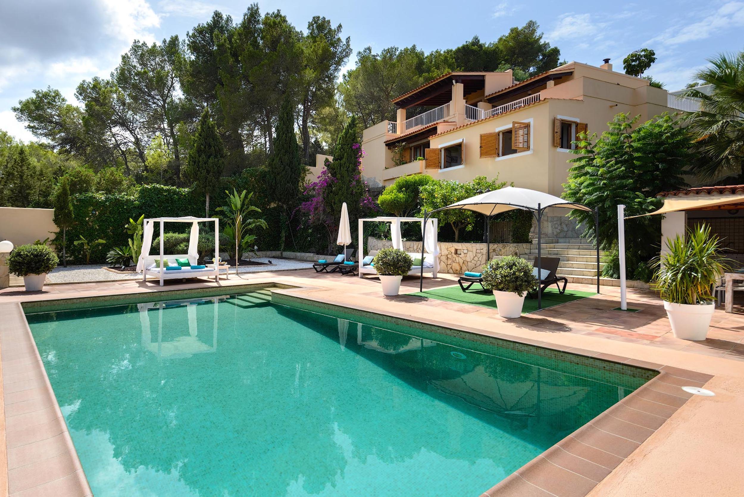 Villa Garbí Puig de sa Talaieta Ibiza: 4-Bedroom Luxury Apartment with Seaview and Pool, Ibiza