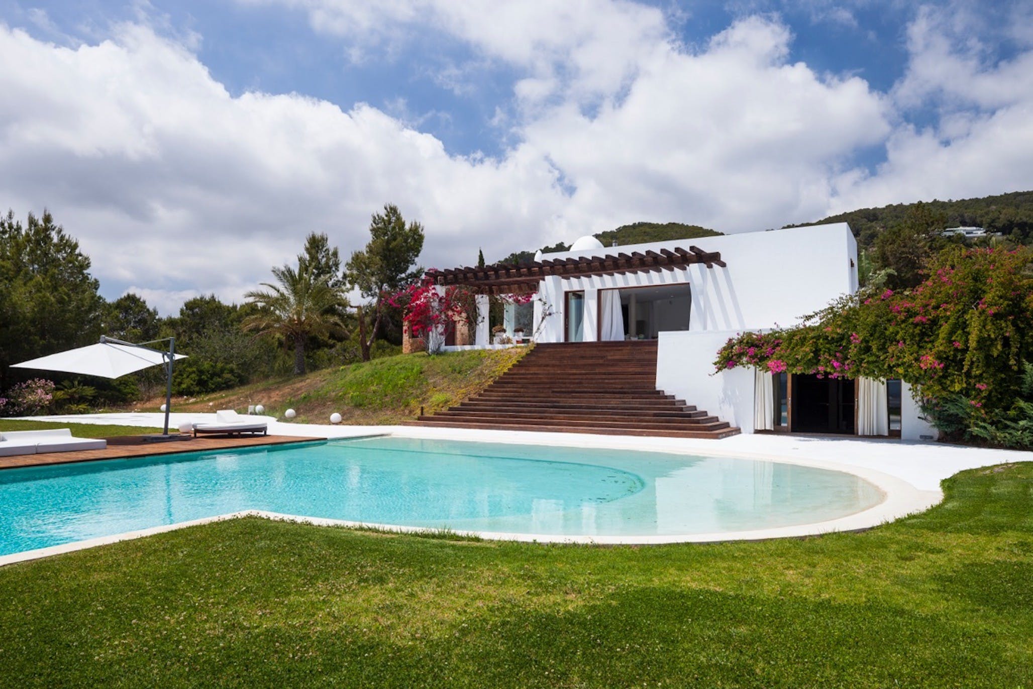 Villa Solano Cala Murada San José: Spacious 6-Bedroom Apartment with Pool near Beaches, San José