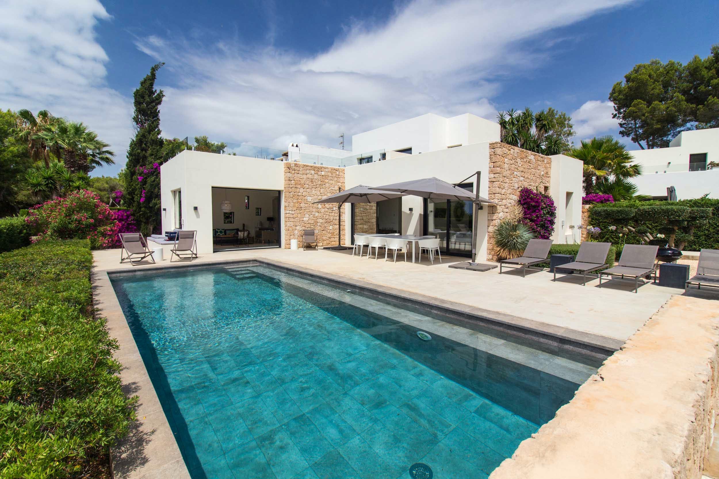 Casa Sabina Santa Eulària: Luxury 4-Bedroom Apartment with Seaview and Pool, Santa Eulària
