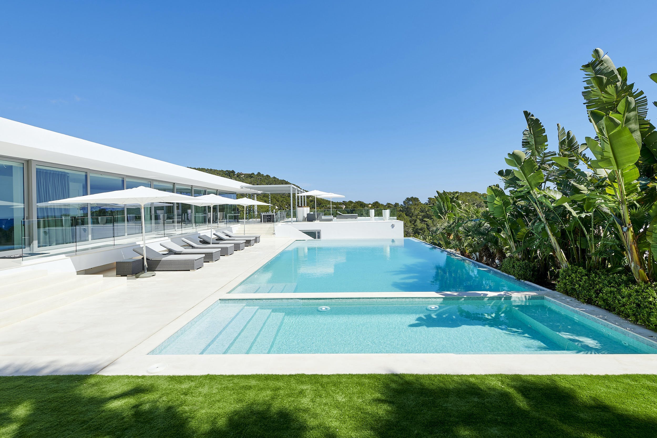 Villa Alborada Ses Figueretes Talamanca: Elegant 6-Bedroom Apartment with Pool and Sea Views, Talamanca