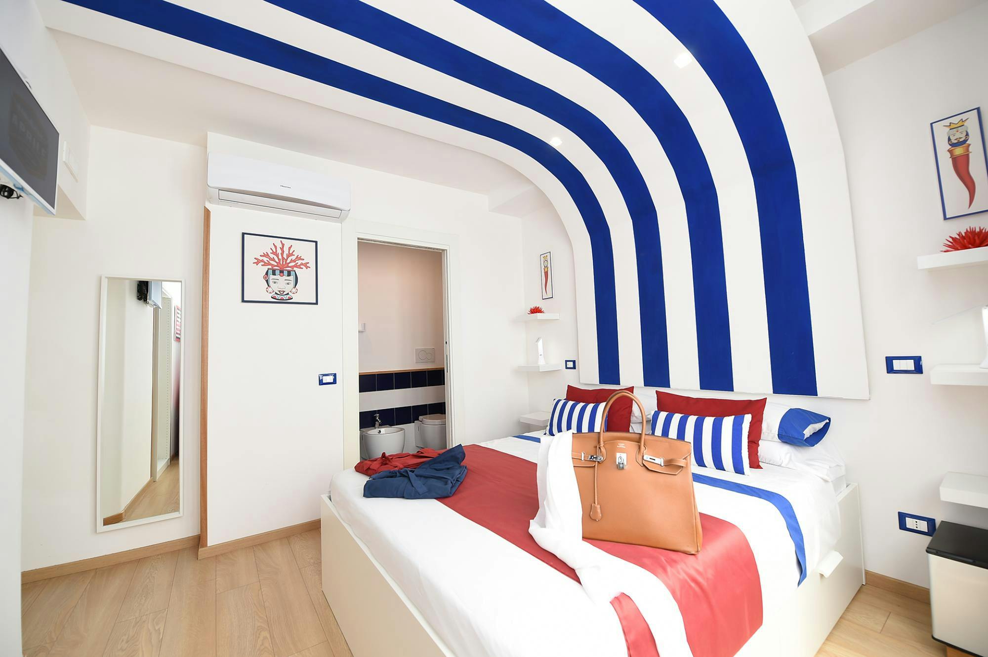 Villa Crepuscolo Crapolla Sorrento: Spacious 3-Bedroom Apartment with Seaview, Sorrento