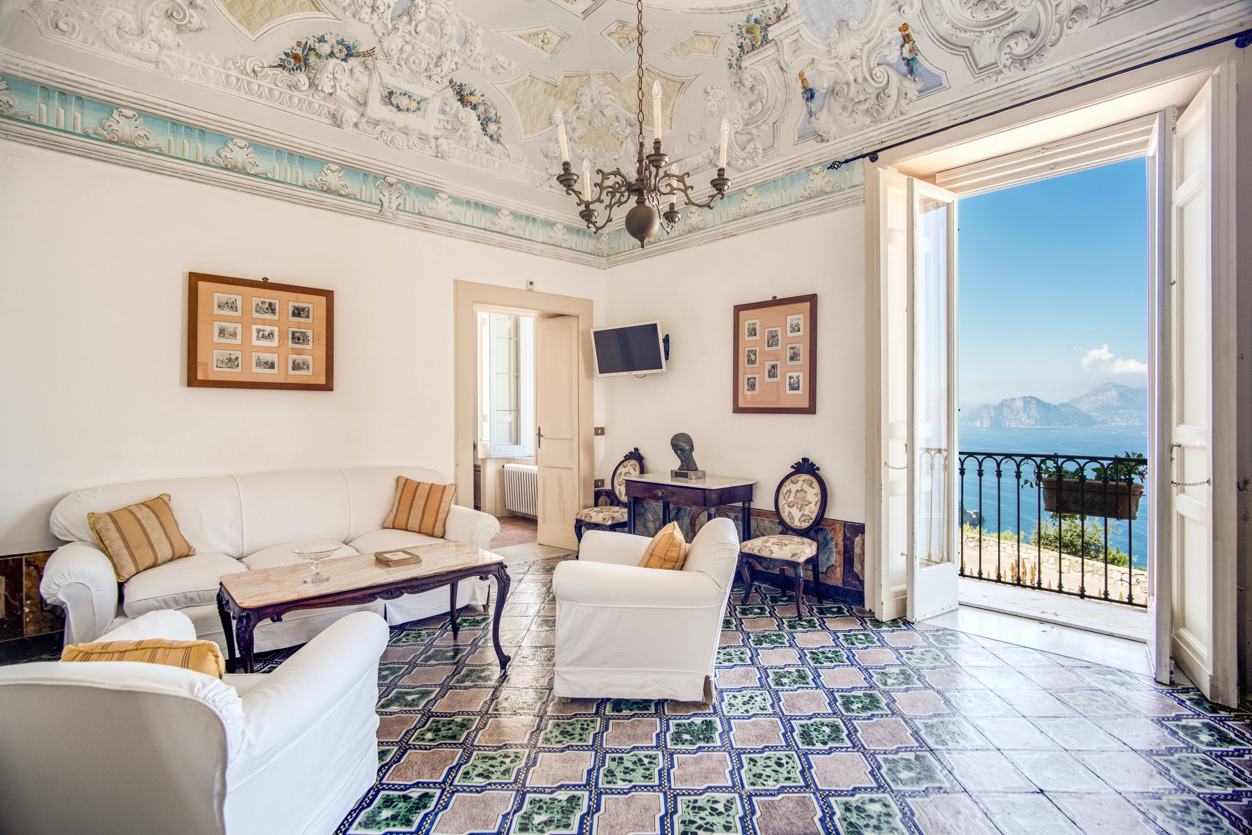 Villa Ceruleo Minori Sorrento: Luxury 5-Bedroom Apartment with Sea Views and Pool, Sorrento