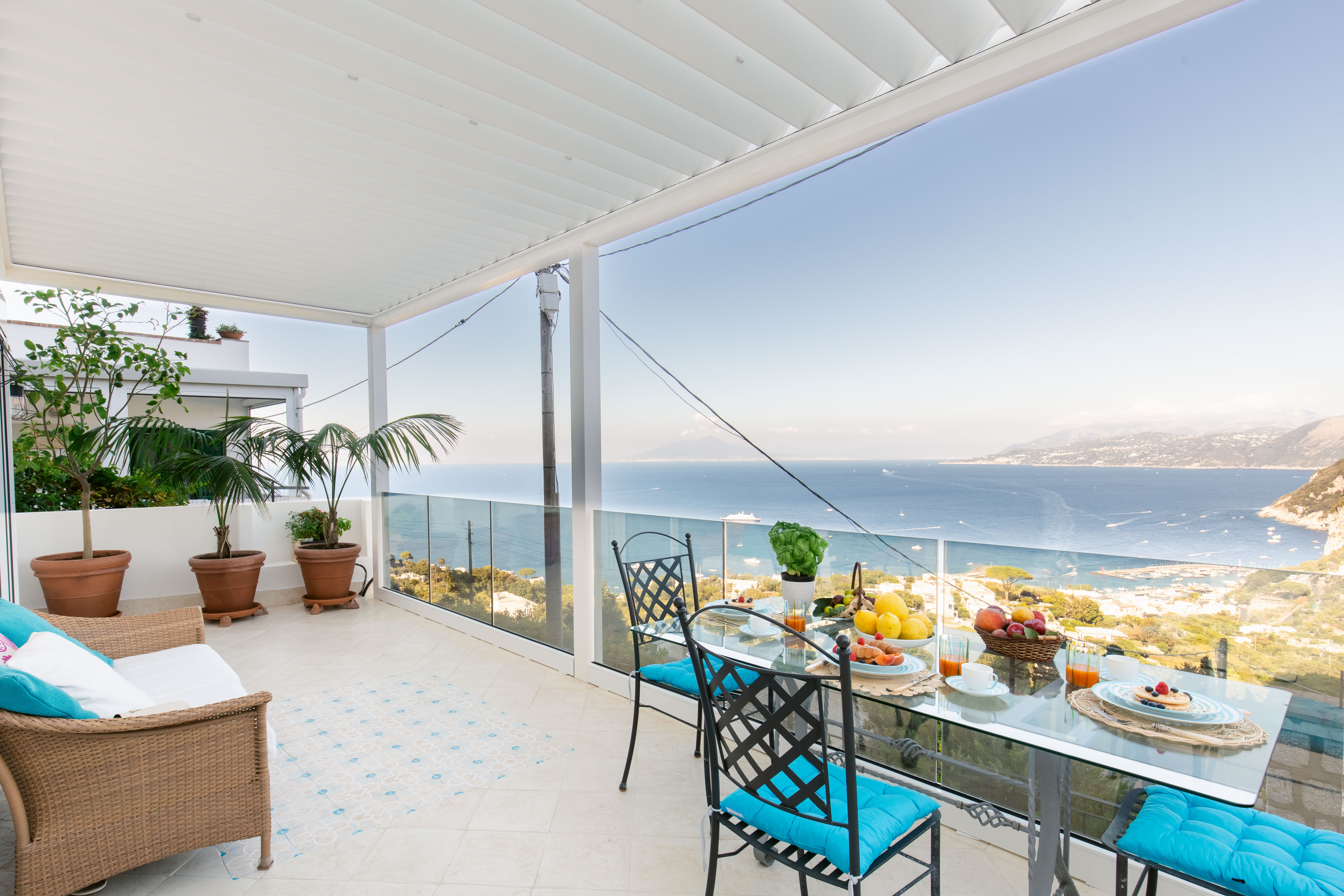 Villa Levante Gradola Capri: Luxury 1-Bedroom Apartment with Stunning Seaviews, Capri
