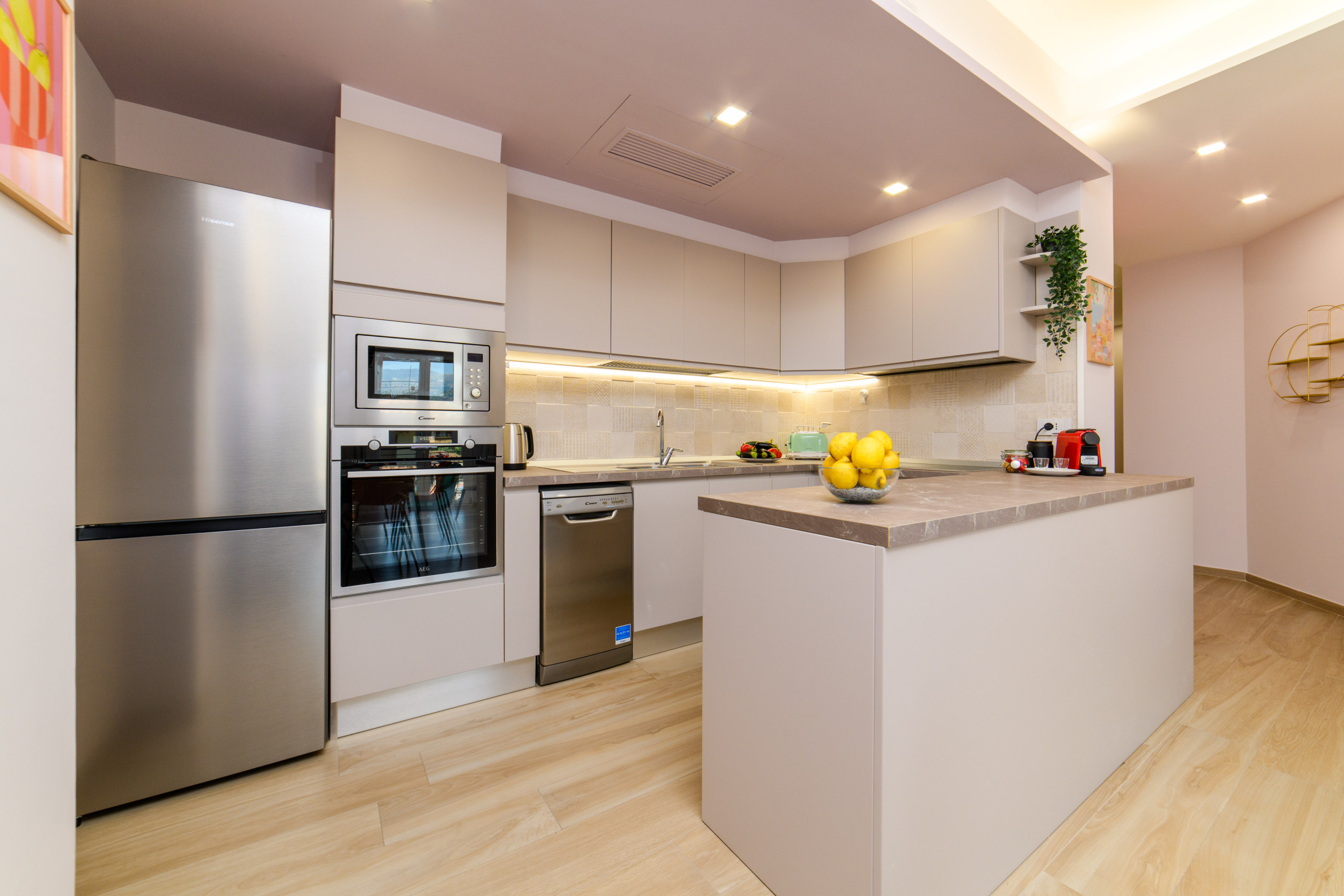 Villa Amaranto Santissima Sorrento: Modern 2-Bedroom Apartment with City Views, Sorrento