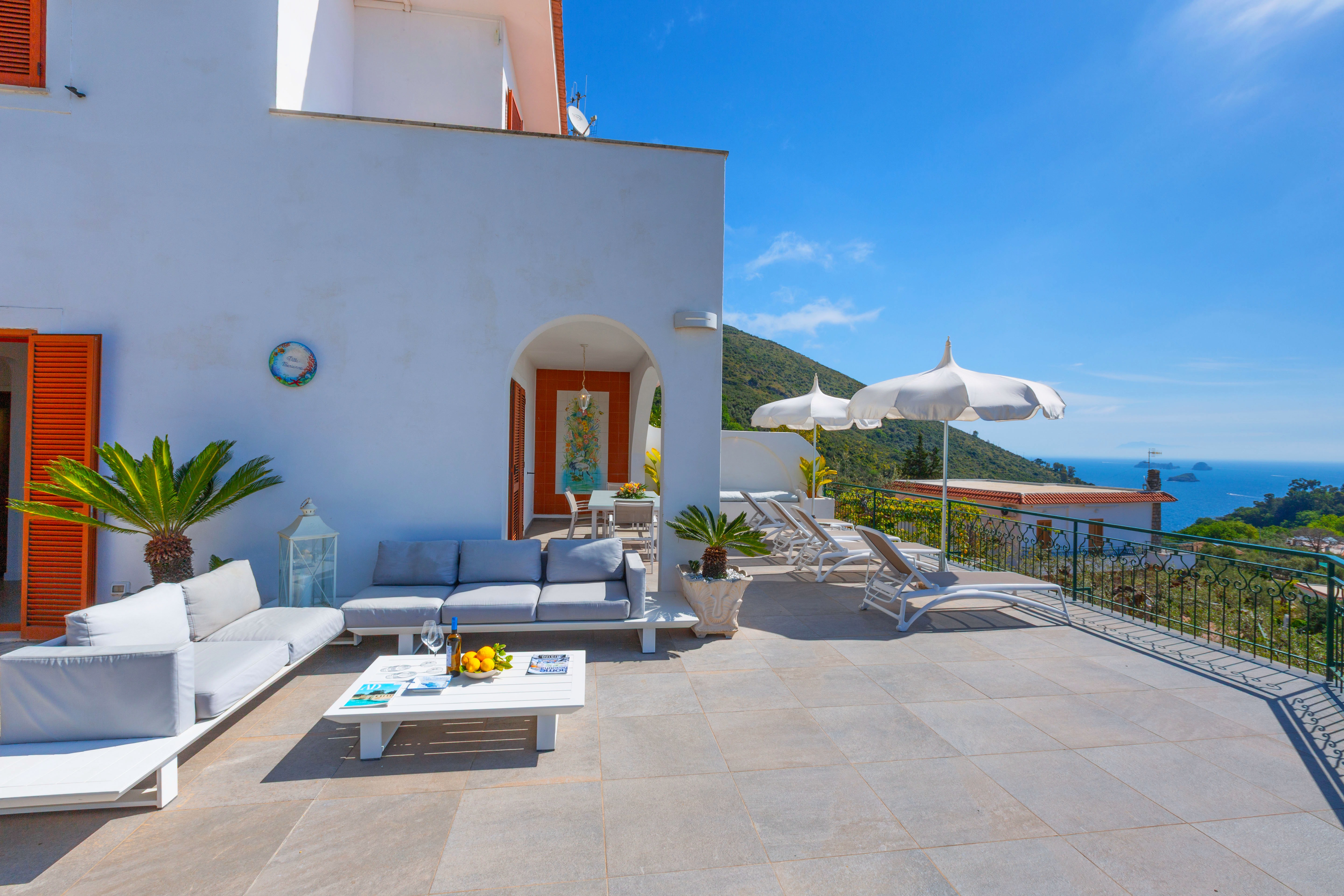 Villa Amaranto SanFrancisco Sorrento: Spacious 4-Bedroom Apartment with Seaview and Pool, Sorrento