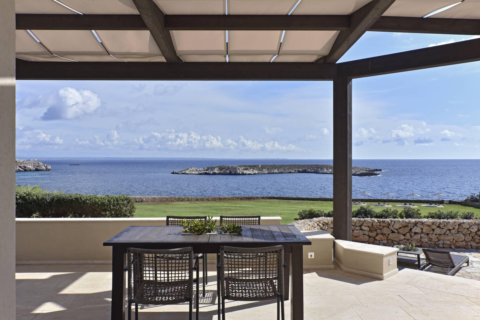 Casa Sirocco Trapani: Spacious 6-Bedroom Apartment with Seaview, Trapani