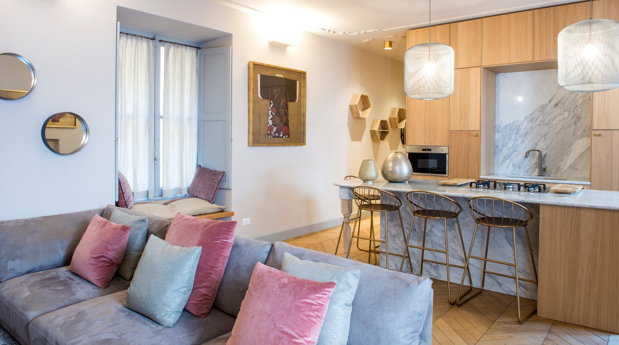 Casa Suburra Monti Monti 3: Luxury 2-Bedroom Apartment with Private Courtyard, Monti Rome
