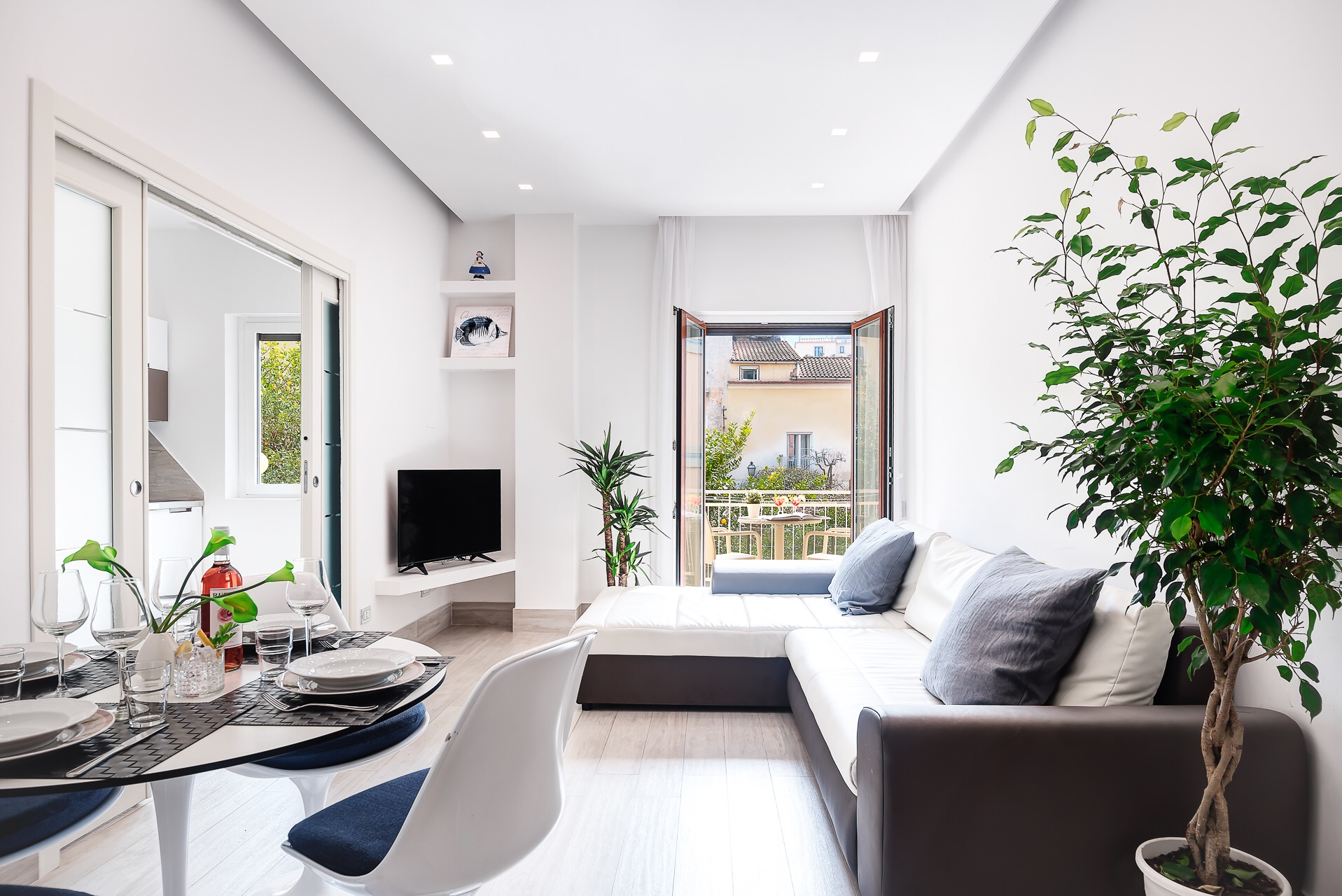 Villa Ceruleo Marina Grande Sorrento: Stylish 2-Bedroom Apartment with Sea Views and Air Conditioning, Sorrento