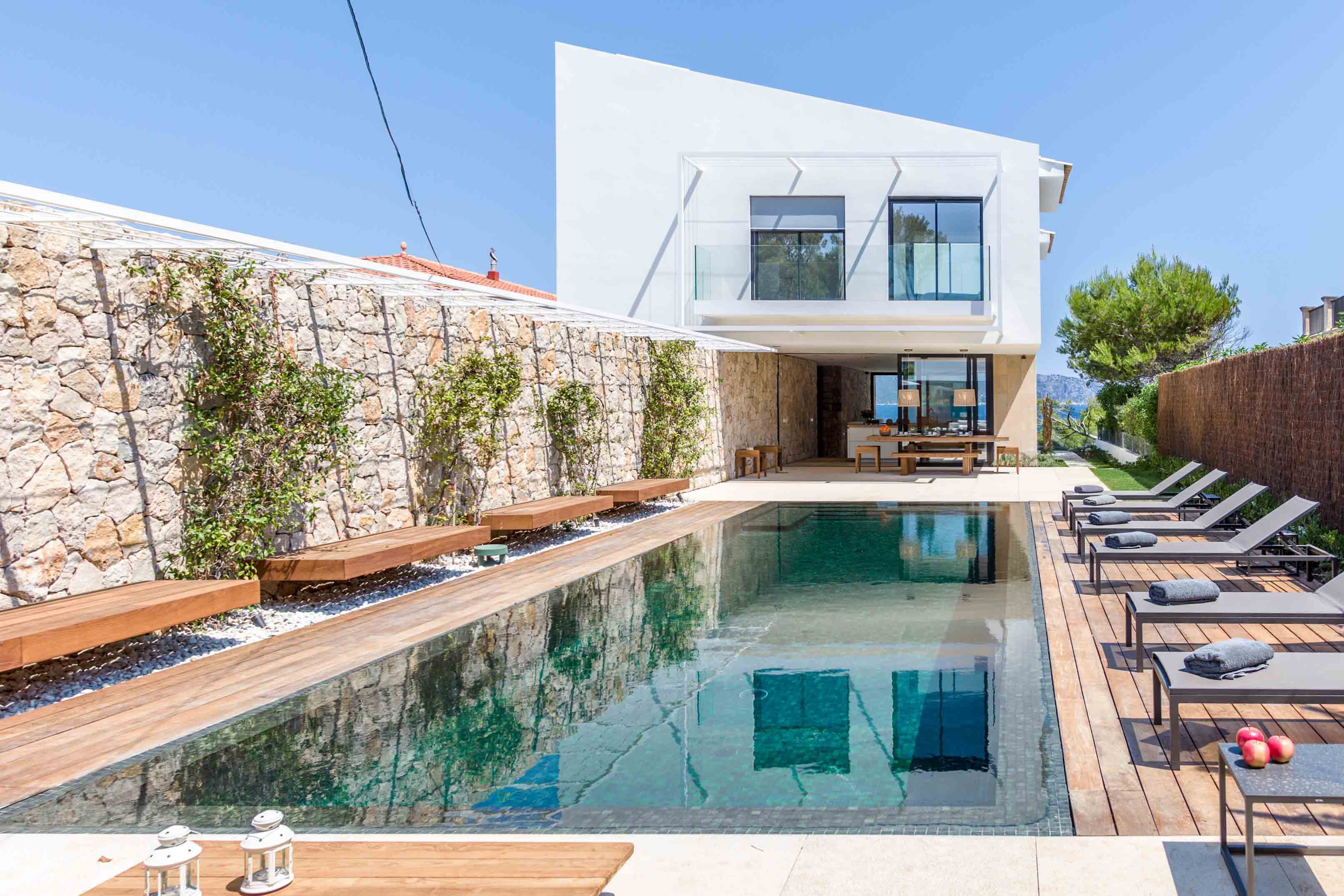 Villa Alborada Boquer Alcudia: Spacious 5-Bedroom Apartment with Pool and Beach Access, Alcudia