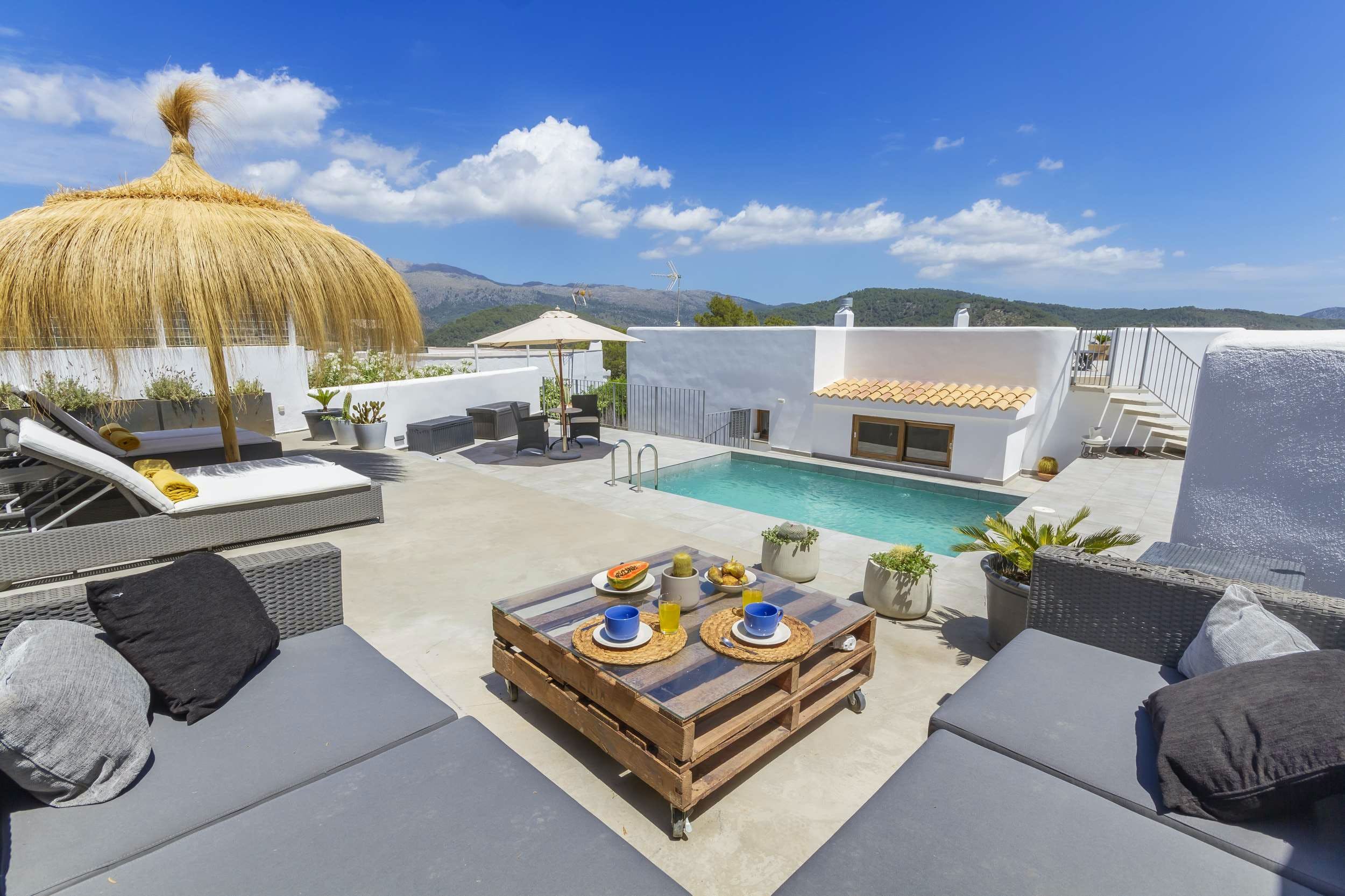 Villa Solano Lluc Raiguer: Luxury 3-Bedroom Apartment with Sauna and Sea View, Mallorca