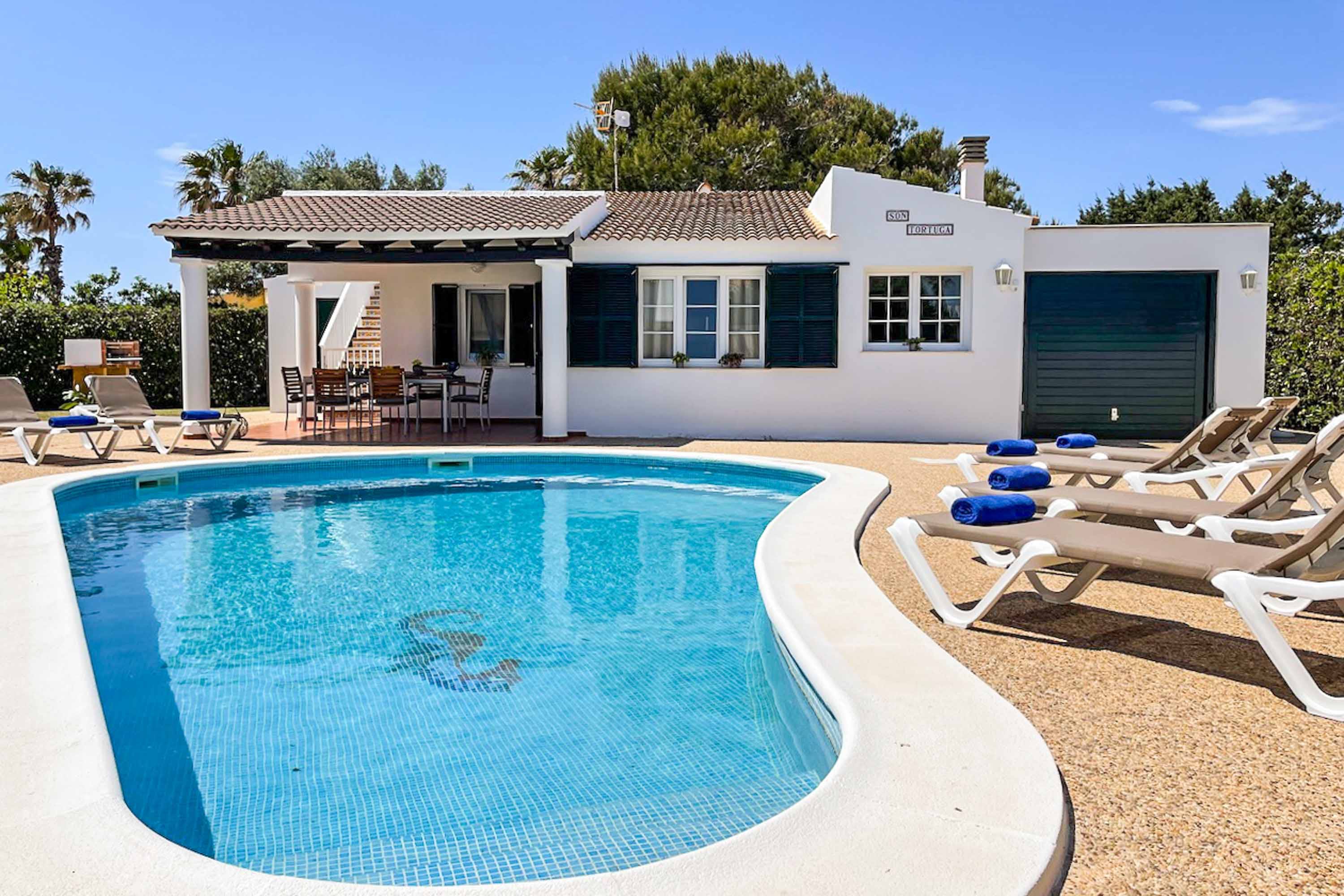 Villa Solano Cala Morell Ciutadella: Luxury 4-Bedroom Apartment with Seaviews, Ciutadella, Menorca