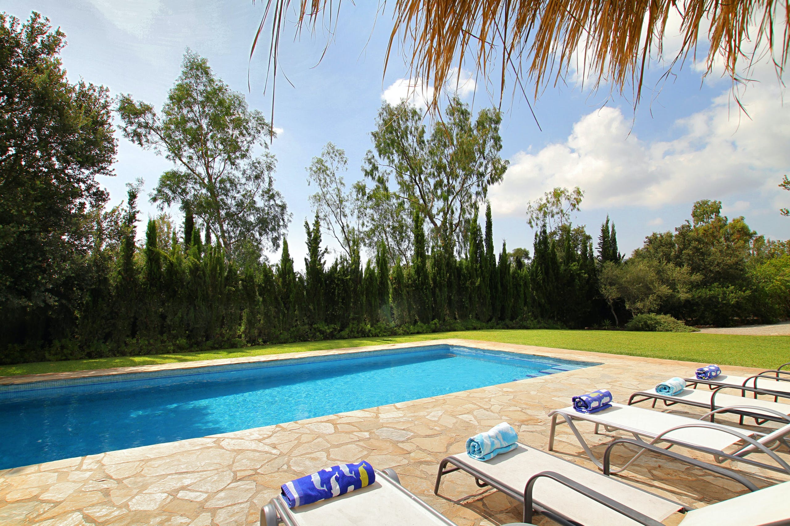 Villa Llevant Finca Pollença: Spacious 5-Bedroom Golf Villa with Pool, Pollença