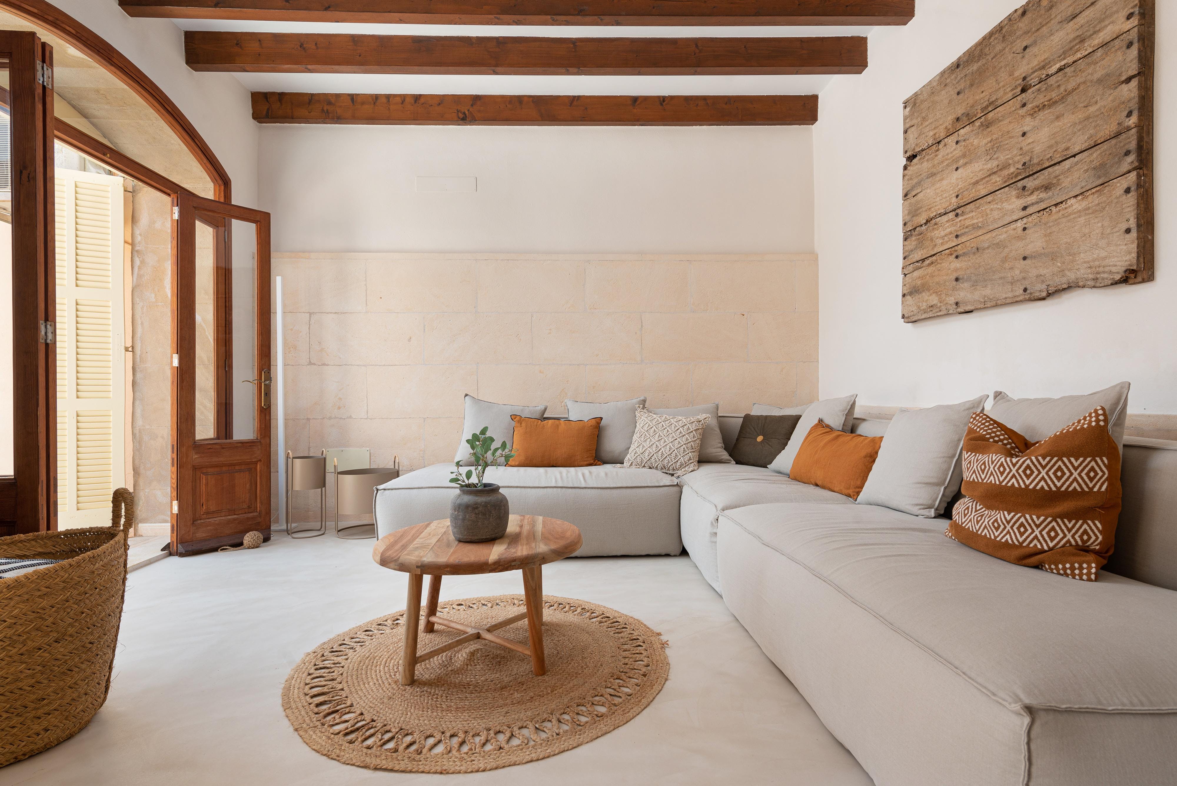 Casa Tramuntana Santa Margalida: Luxury 3-Bedroom Apartment with Pool, Pla de Mallorca