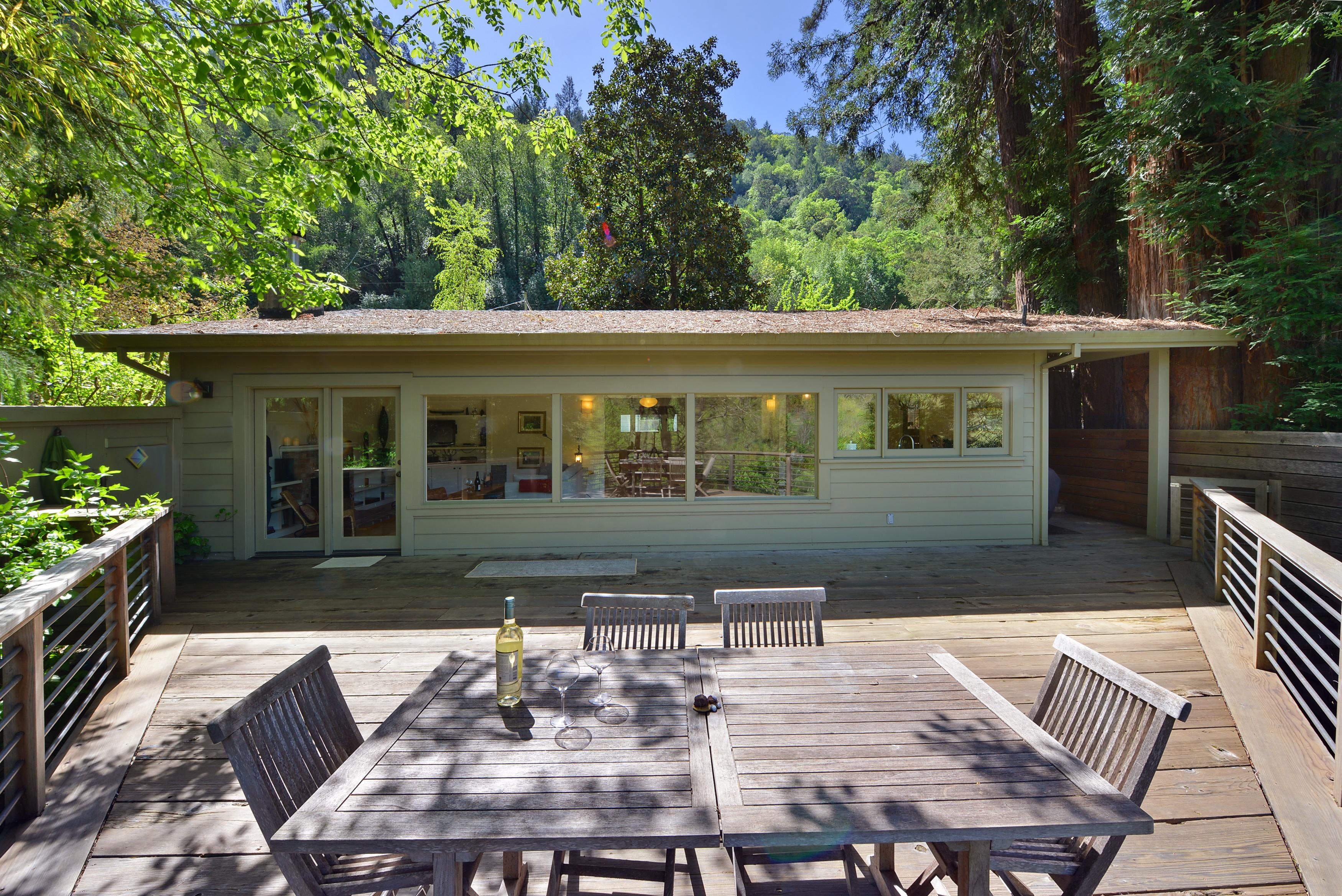 Villa Zephyros Agua Caliente Sonoma Valley: Charming 2-Bedroom Apartment with Hot Tub and River Access, Sonoma Valley