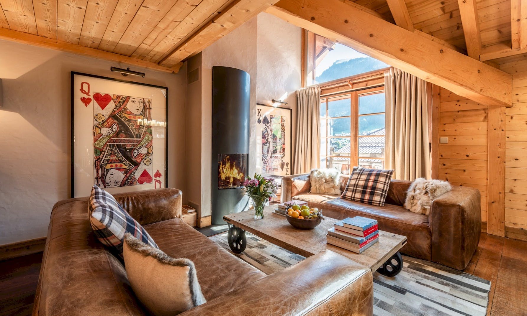 Villa Aurore Vernaz Morzine: Spacious 4-Bedroom Ski Chalet Rental with Family-Friendly Features, Morzine