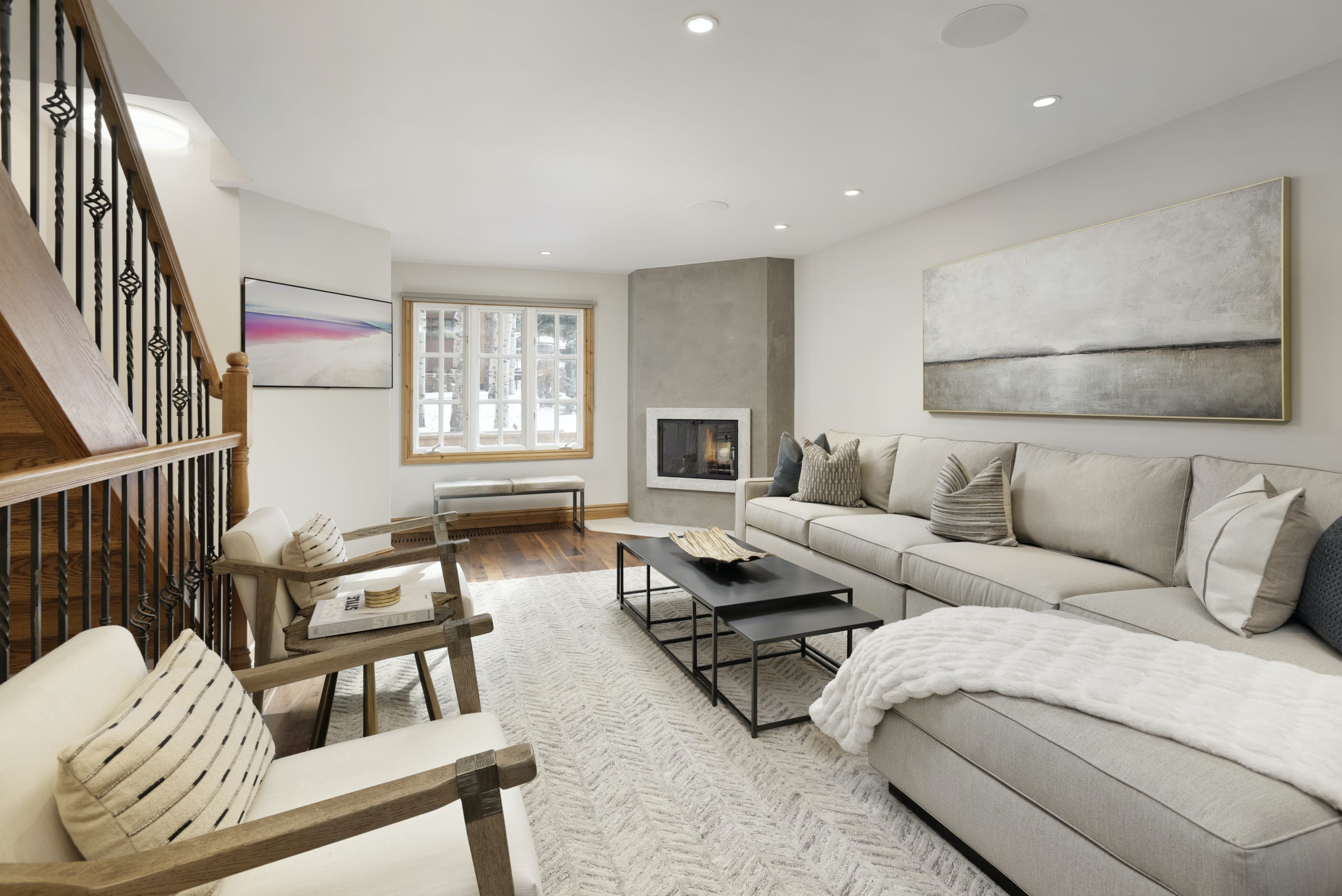 Villa Alba Red Butte Aspen: Luxury 4-Bedroom Apartment with Pool and Hot Tub, Aspen