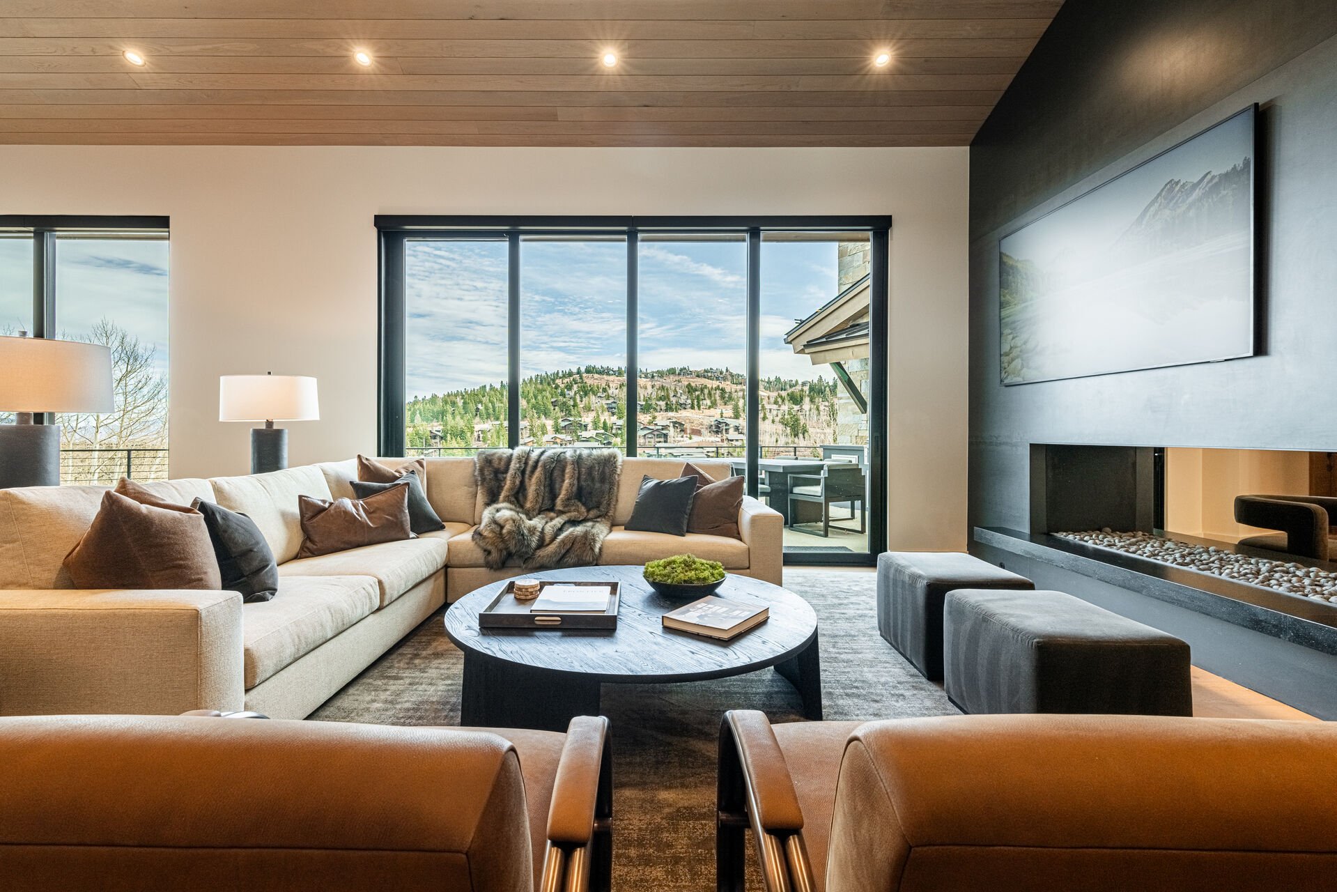 Villa Boreas Deer Valley Park City: Luxury 7-Bedroom Ski Chalet with Hot Tub, Park City