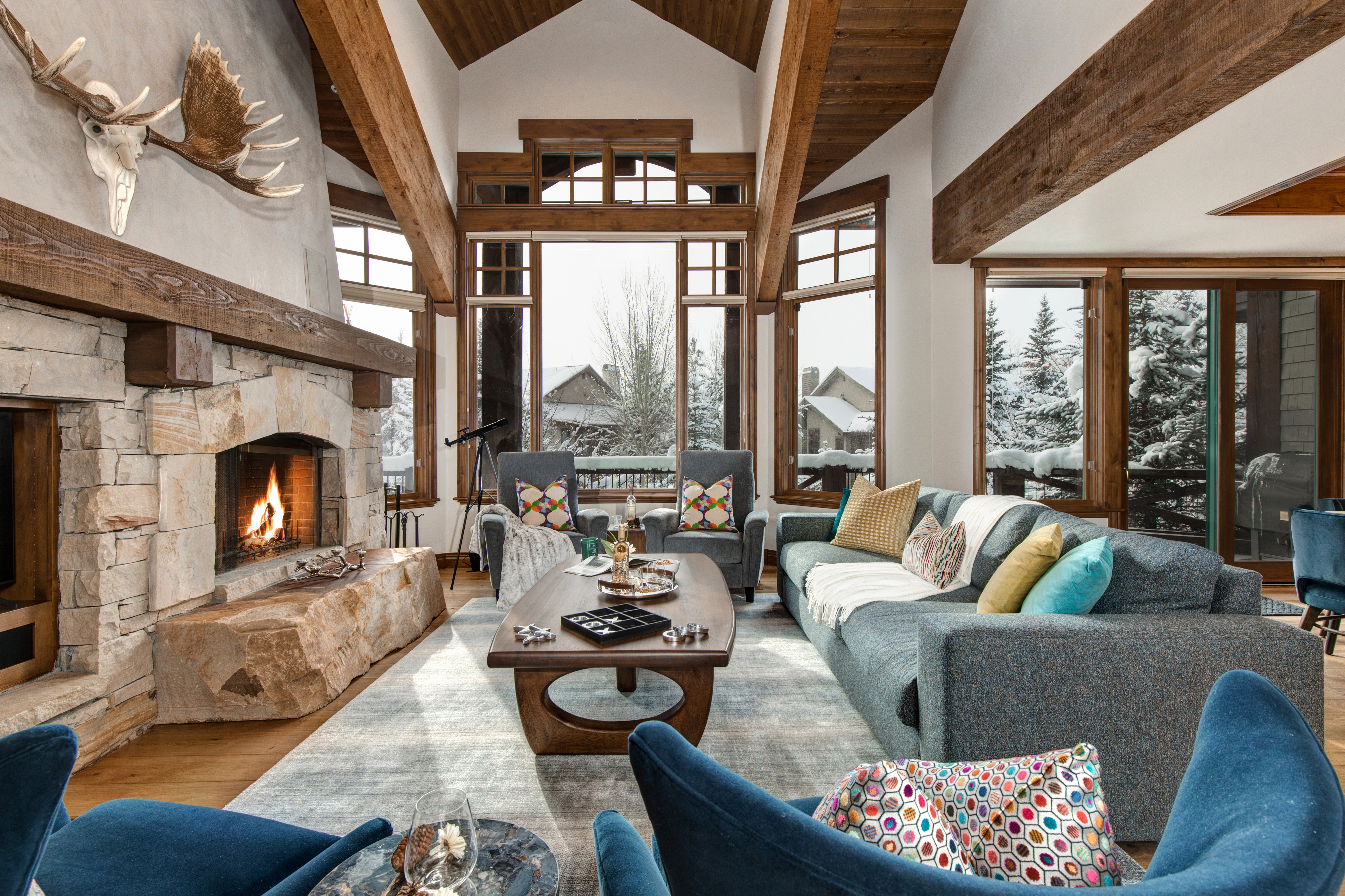 Villa Boreas Thaynes Park City: Luxury 6-Bedroom Chalet with Hot Tub and Pool, Park City