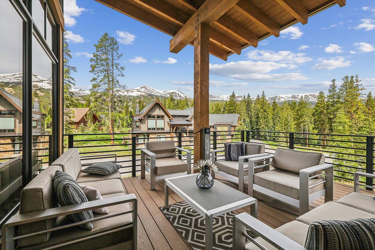 Villa Boreas Mohawk Breckenridge: Luxury 4-Bedroom Chalet with Hot Tub, Breckenridge