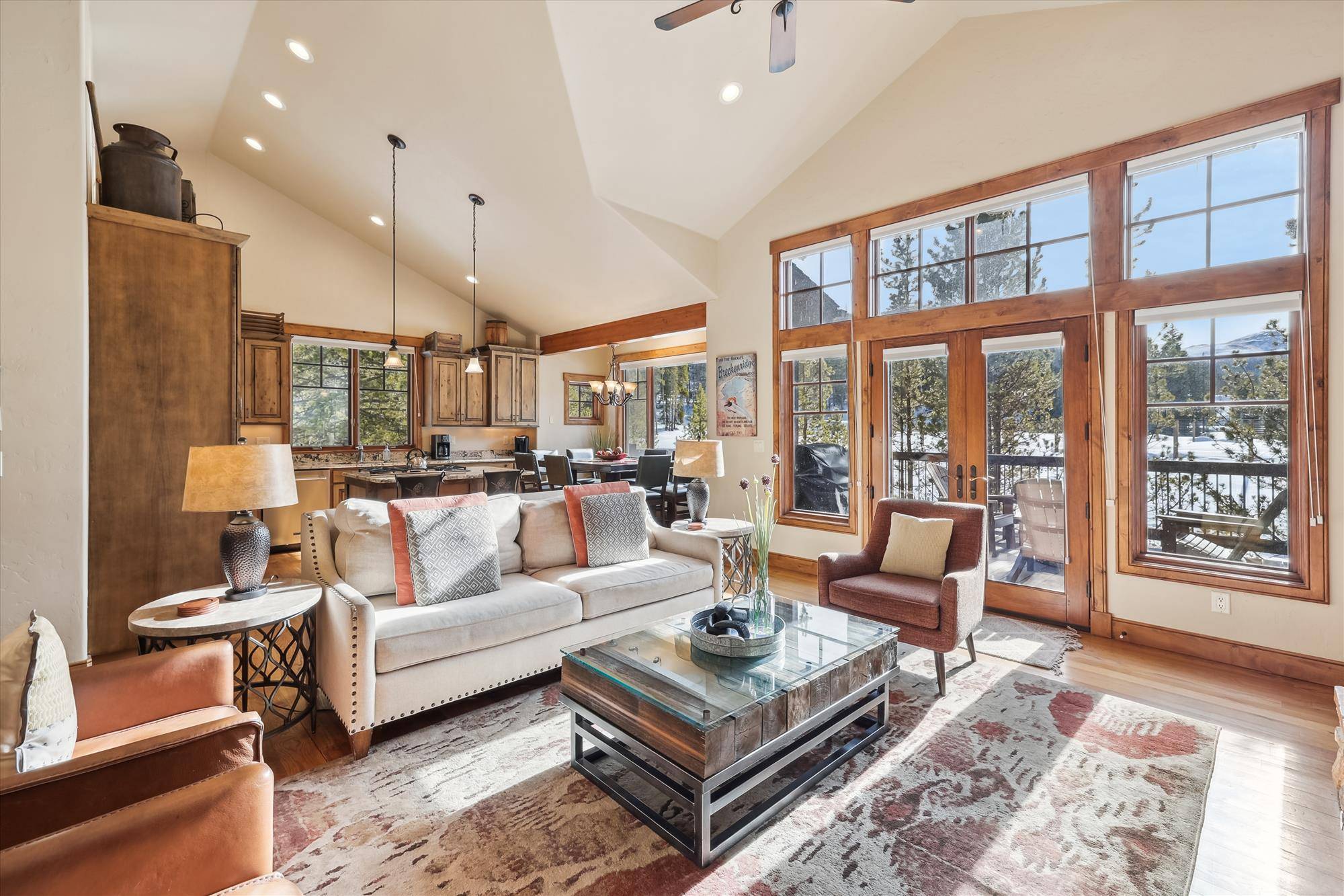 Villa Boreas Boreas Pass Breckenridge: 4-Bedroom Cabin with Hot Tub and Ski Access, Breckenridge