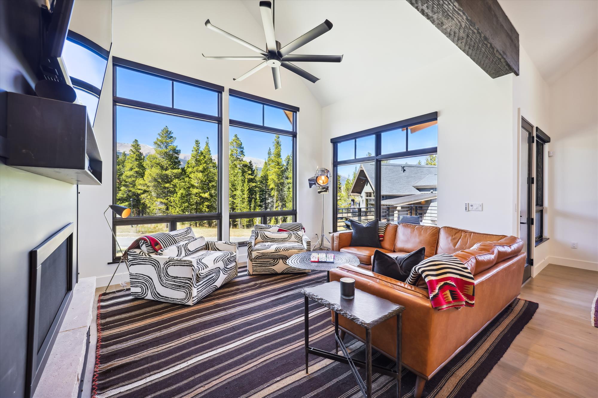 Villa Aurore Carter Park Breckenridge: Spacious 4-Bedroom Ski Chalet with Hot Tub, Breckenridge