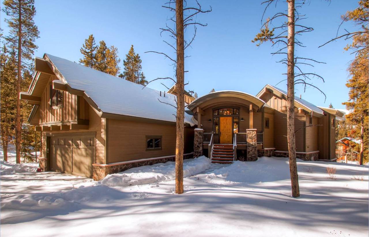 Villa Boreas Bluebell Breckenridge: 5-Bedroom Ski Chalet with Hot Tub, Breckenridge