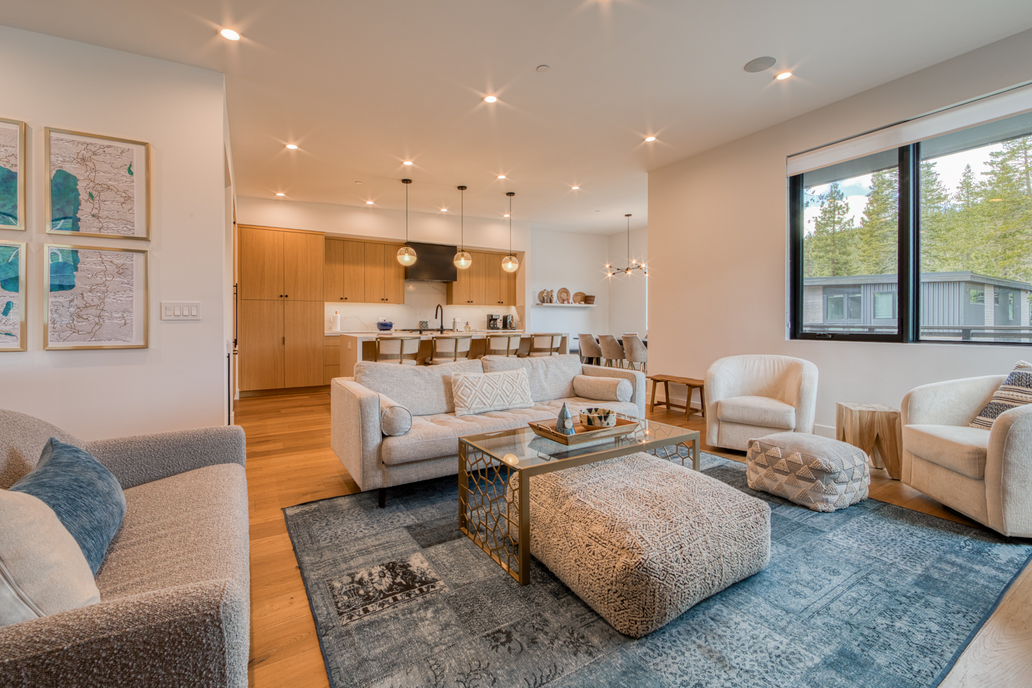 Villa Kaikias Rubicon West Tahoe: Luxury 4-Bedroom Chalet Perfect for Skiing, West Tahoe