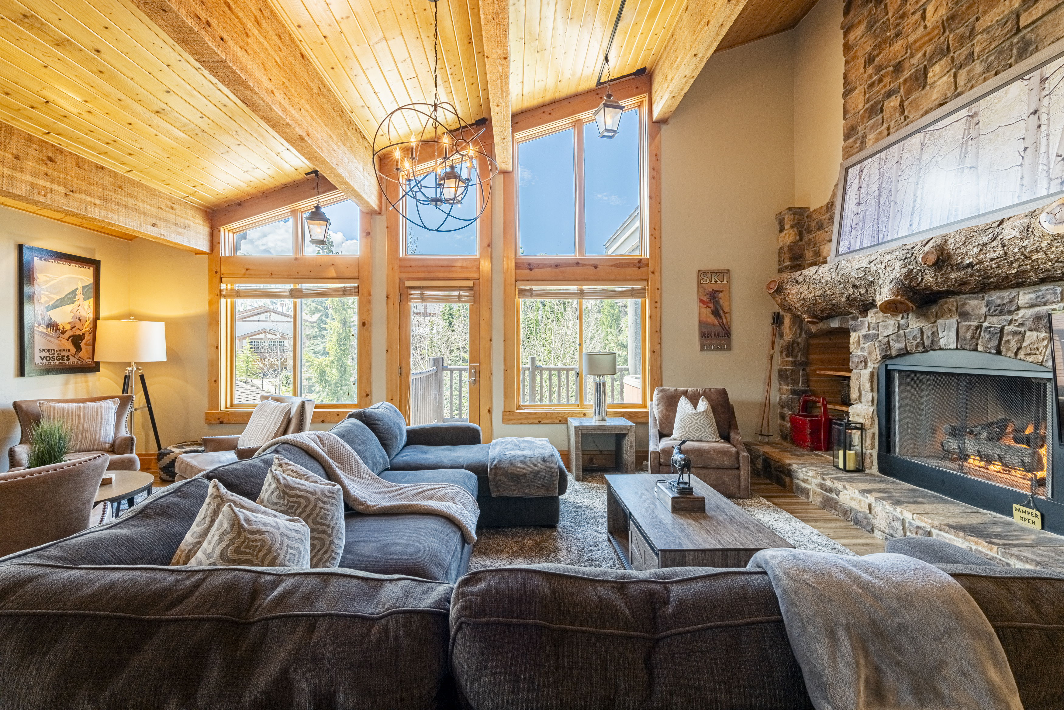 Villa Boreas McPolin Park City-782642: Elegant 3-Bedroom Apartment with Hot Tub and Pool, Park City