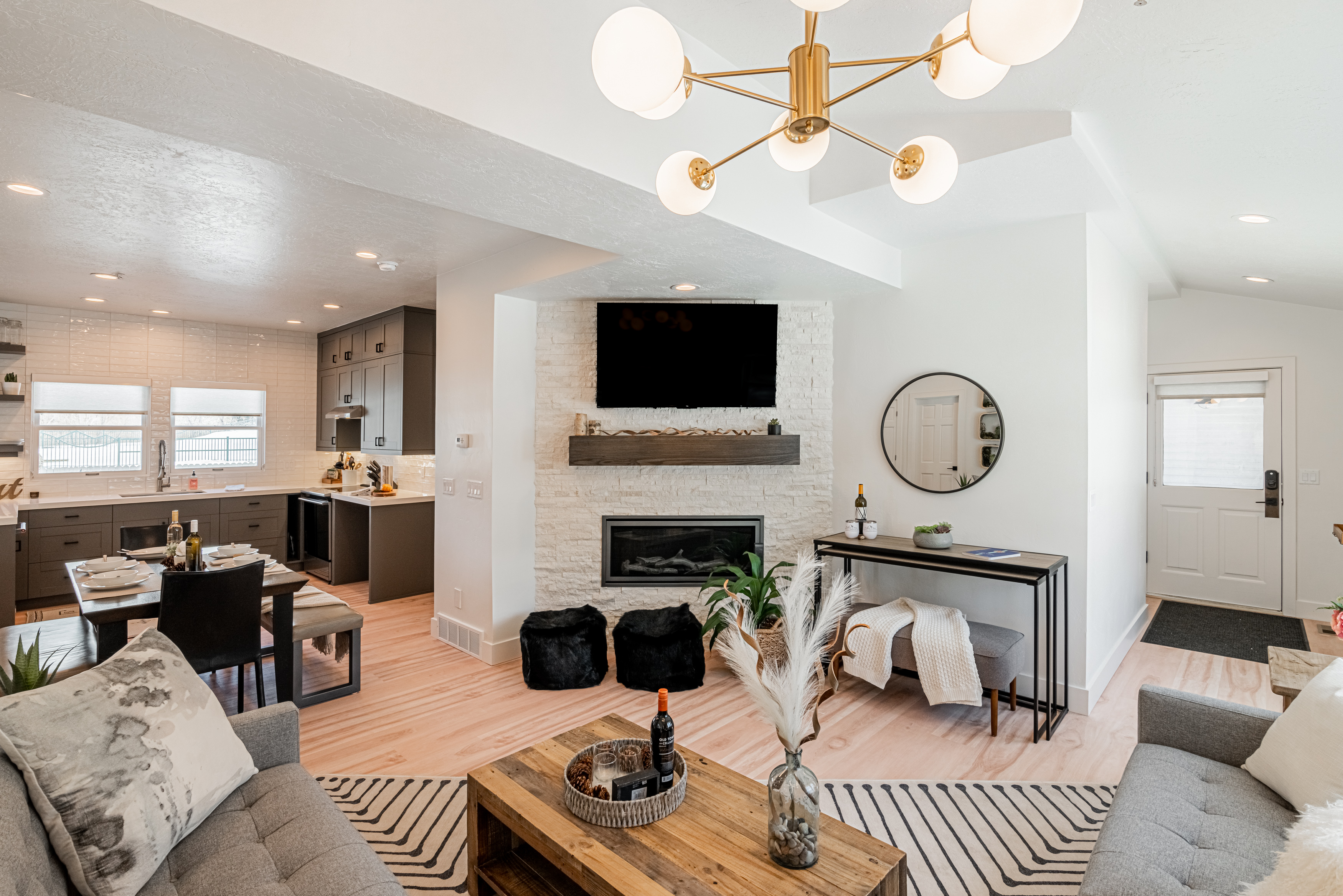Villa Garbí Armstrong Canyon Park City: Luxury 3-Bedroom Chalet with Mountain Views, Park City