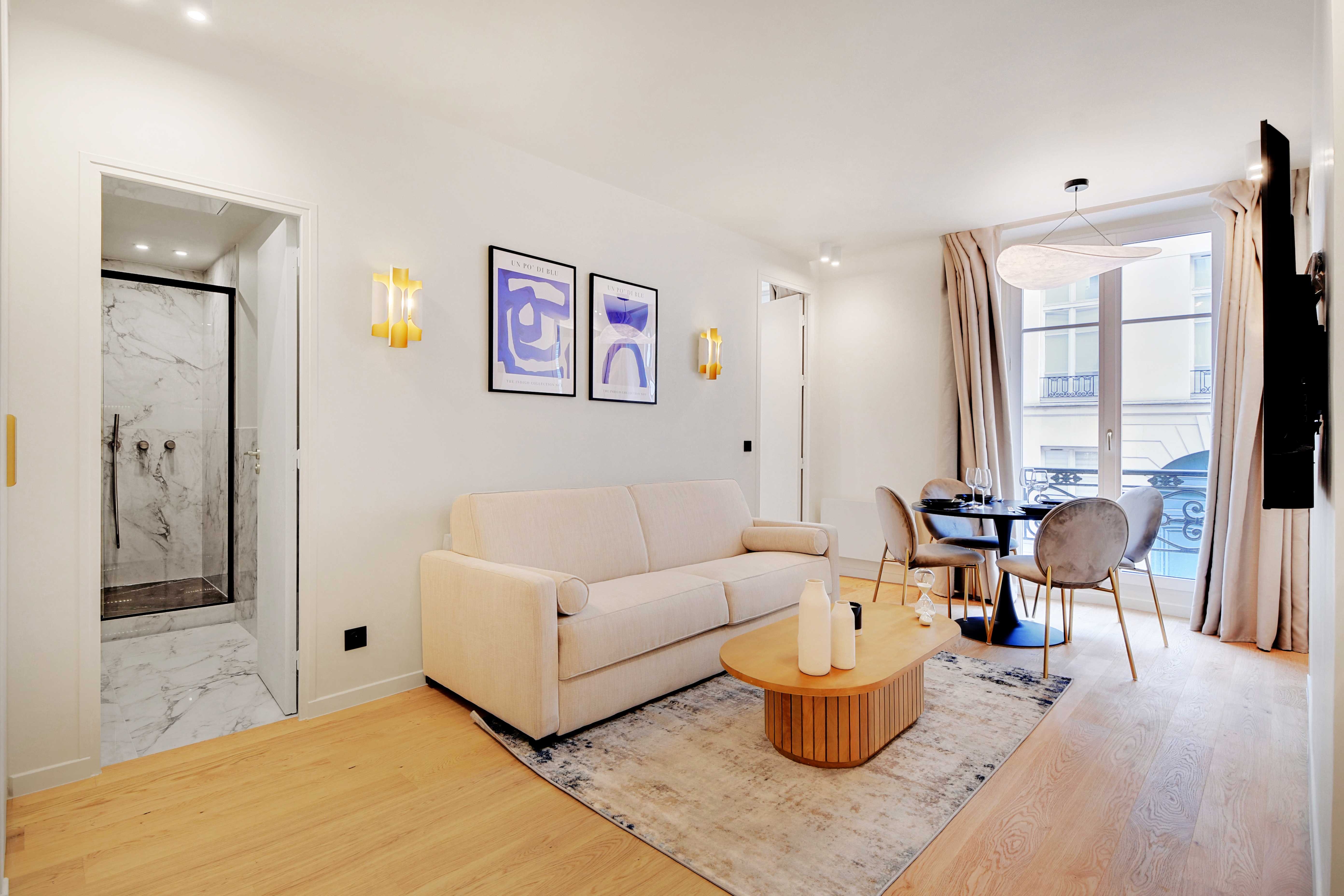 Villa Aurore Bonne Nouvelle Grands Boulevards-823845: Luxury 2-Bedroom Villa with Air-Con and Family Friendly in Grands Boulevards