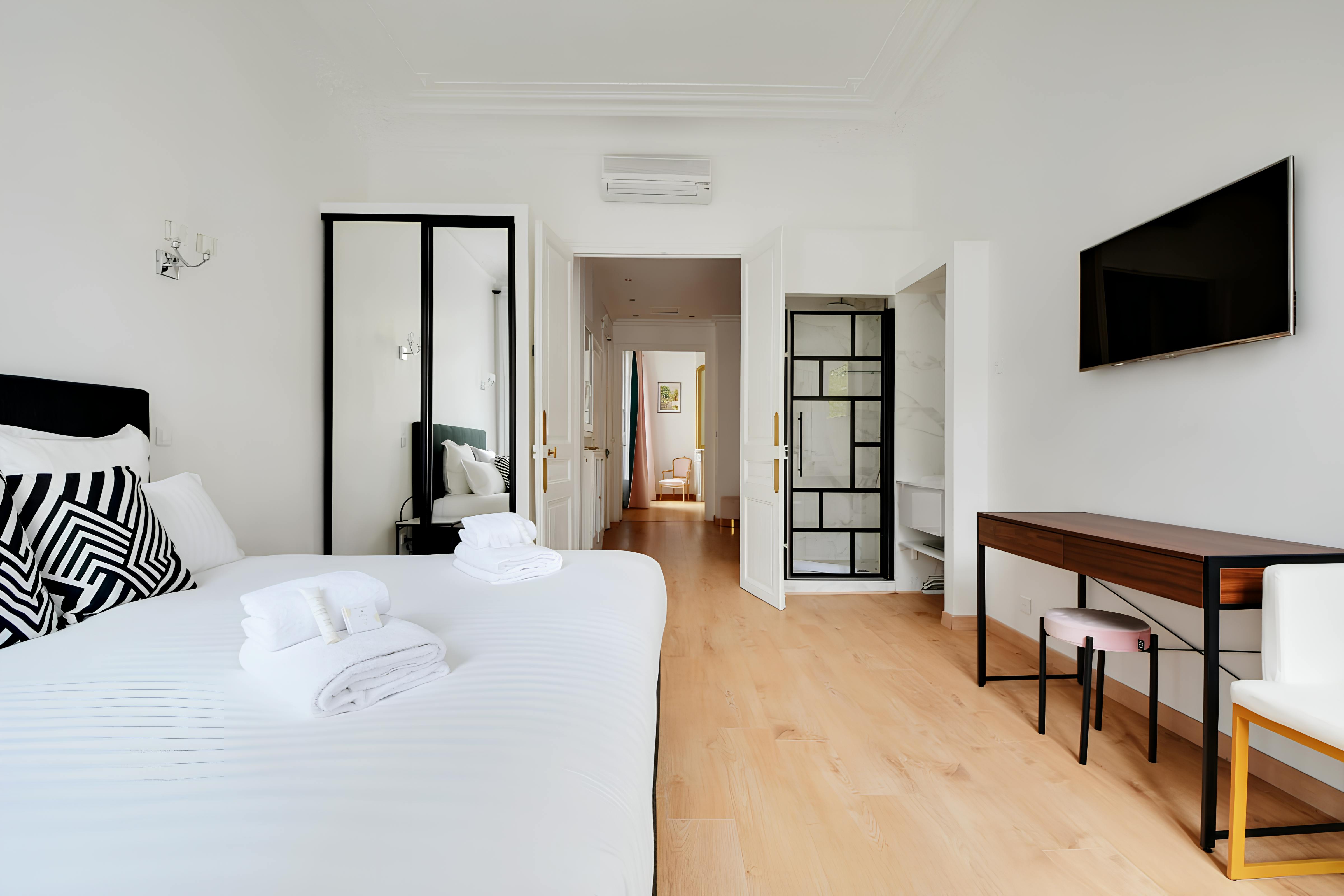 Villa Céladon Couronnes Belleville – Buttes Chaumont: Chic 3-Bedroom Apartment with Balcony, Belleville – Buttes Chaumont