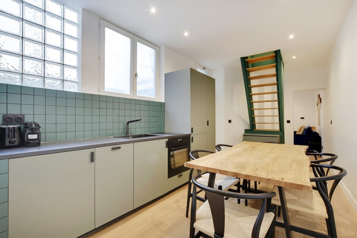 Villa Azur Croulebarbe La Butte aux Cailles: Spacious 3-Bedroom Apartment Rental with Family-Friendly Features in La Butte aux Cailles, Paris