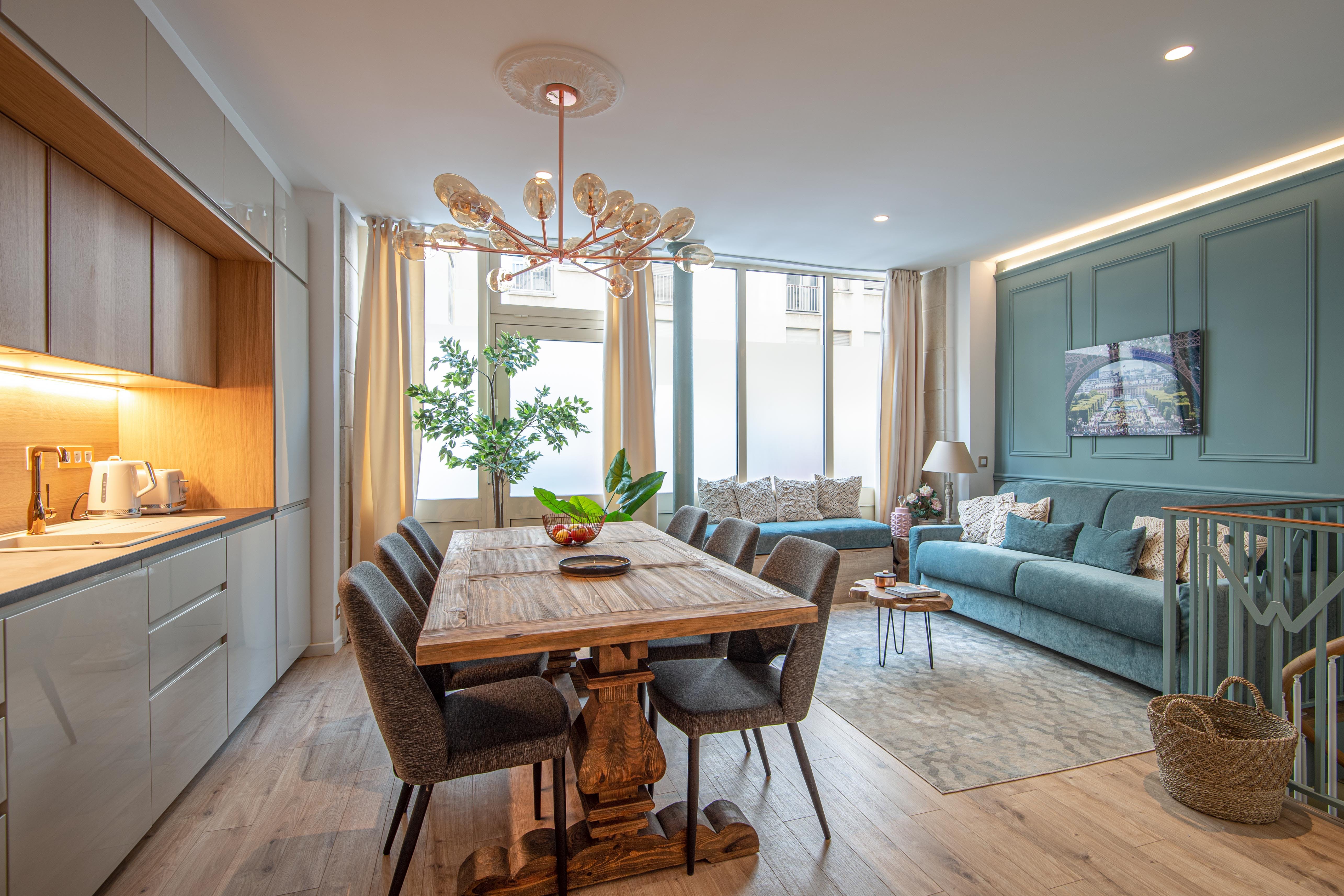 Villa Crépuscule Passy Eiffel Tower: Spacious 3-Bedroom Luxury Apartment Near Eiffel Tower, Paris