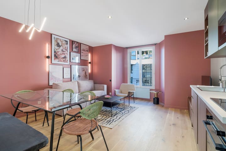 Villa Safran Avron Père Lachaise – Charonne: Spacious 3-Bedroom Family Apartment Rental in Père Lachaise Charonne, Paris
