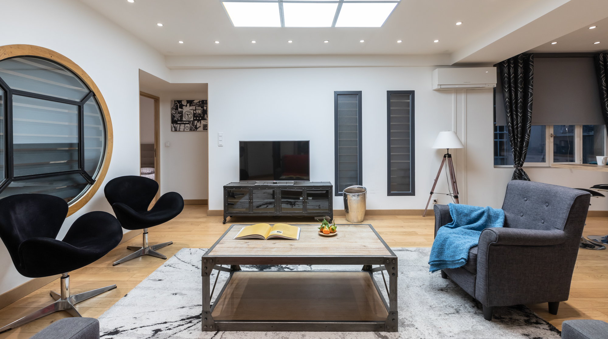 Villa Crépuscule Saint-Julien Île de la Cité: Spacious 3-Bedroom Apartment with Modern Design, Paris Île de la Cité