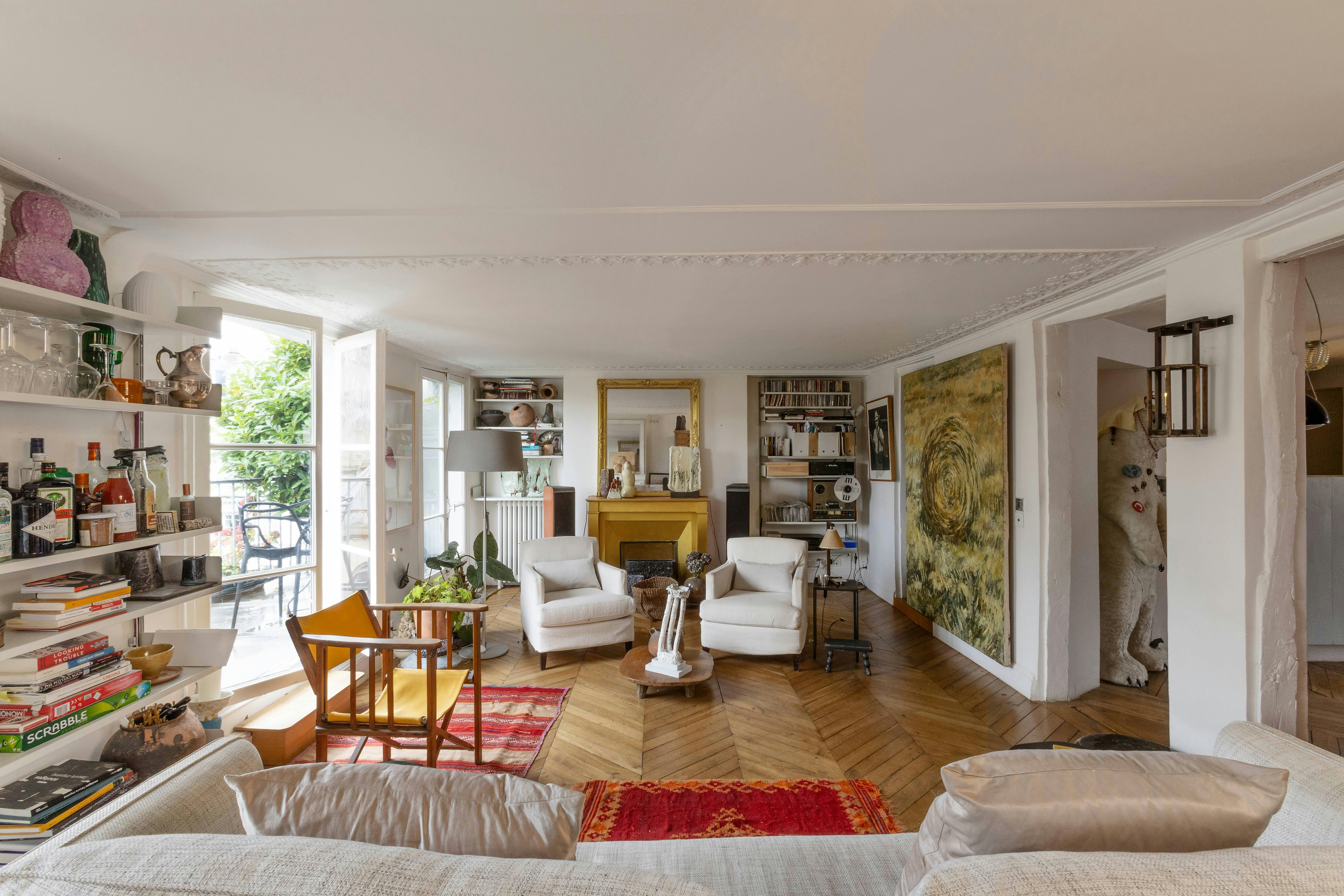 Château Clovis Saint-Germain: Elegant 1-Bedroom Apartment Rental with Balcony, Saint Germain des Prés