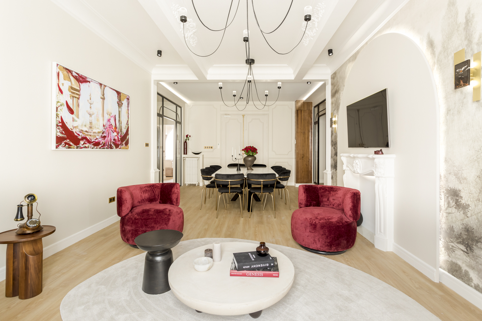 Villa Crépuscule Wagram Arc de Triomphe – Champs-Élysées: Spacious 6-Bedroom Apartment Ideal for Families, Arc de Triomphe – Champs-Élysées