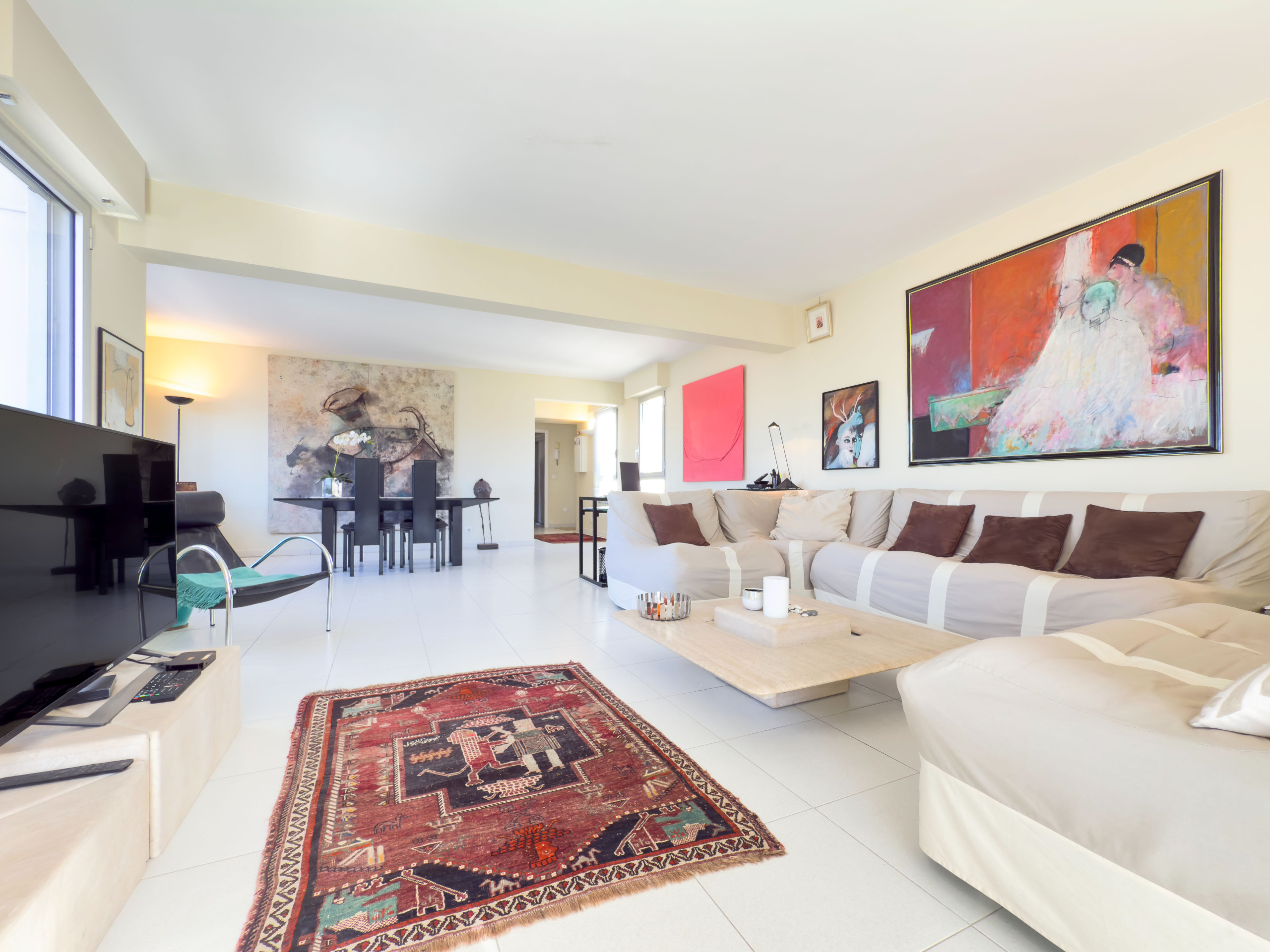 Villa Azur La Rague Cannes: Luxury 3-Bedroom Villa with Stunning Seaviews, Cannes