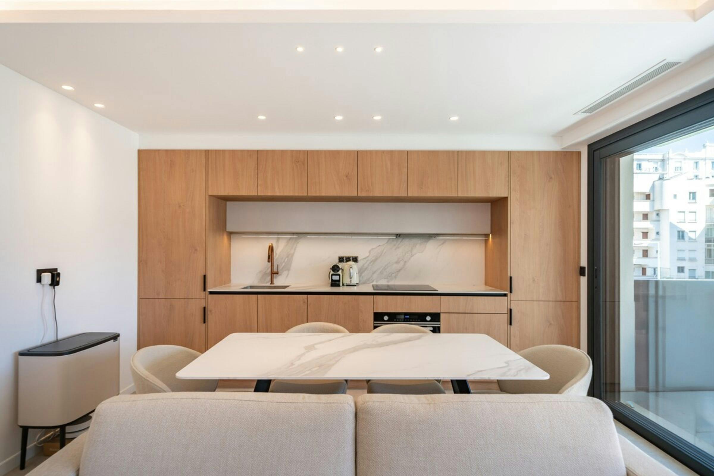 Villa Crépuscule Garoupe Cannes: Modern 2-Bedroom Apartment with Terrace, Cannes