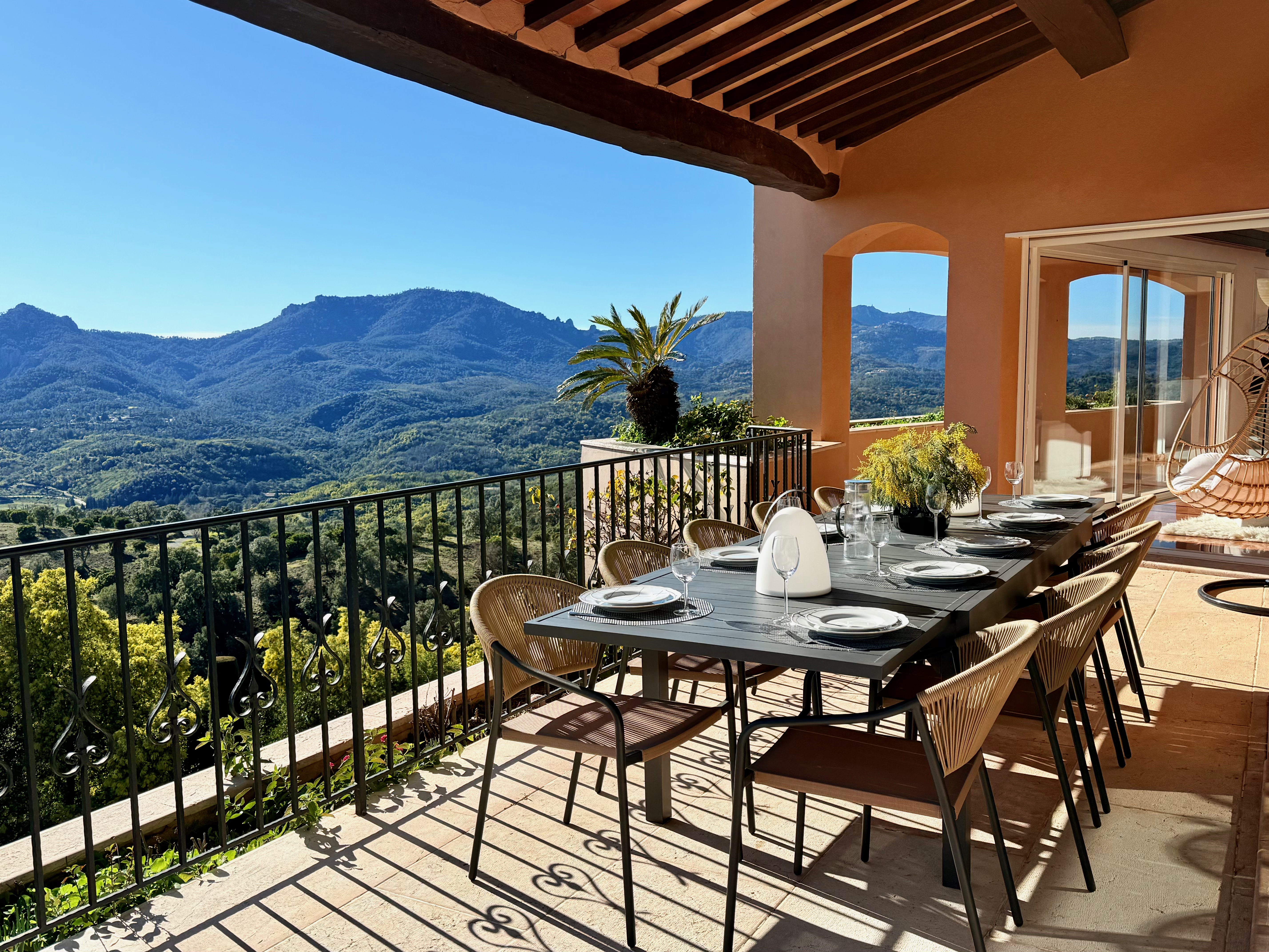 Villa Safran Basse Californie Cannes: Luxury 4-Bedroom Villa with Pool and Seaview, Cannes