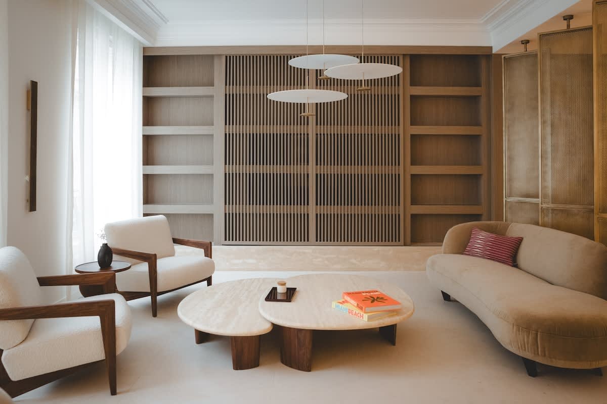 Villa Safran Ternes Arc de Triomphe – Champs-Élysées-712473: Luxury 3-Bedroom Apartment with Air-Con and Family-Friendly Features, Paris
