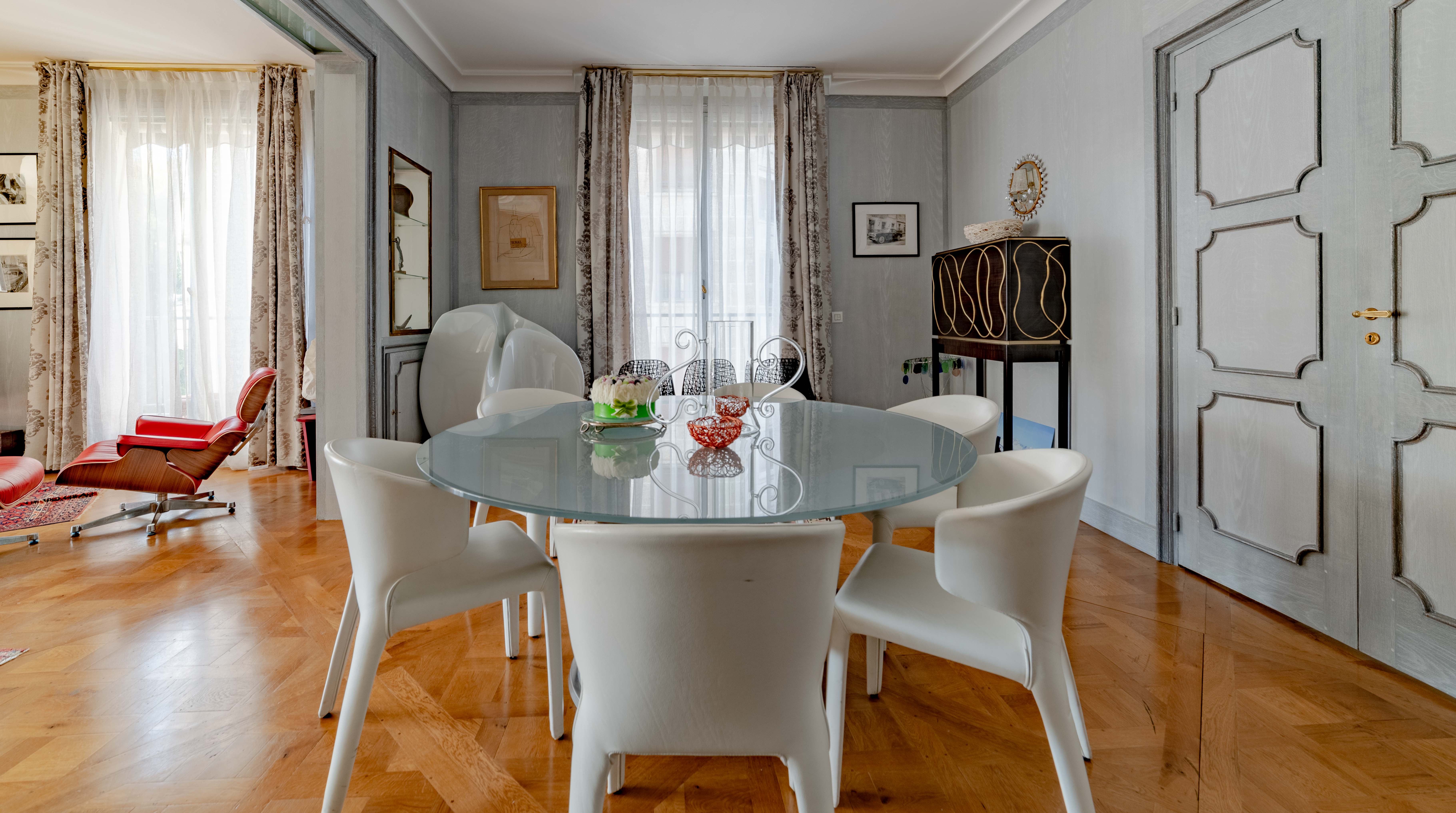 Villa Safran Passy Arc de Triomphe – Champs-Élysées: Stylish 3-Bedroom Apartment Rental with Family-Friendly Features, Arc de Triomphe