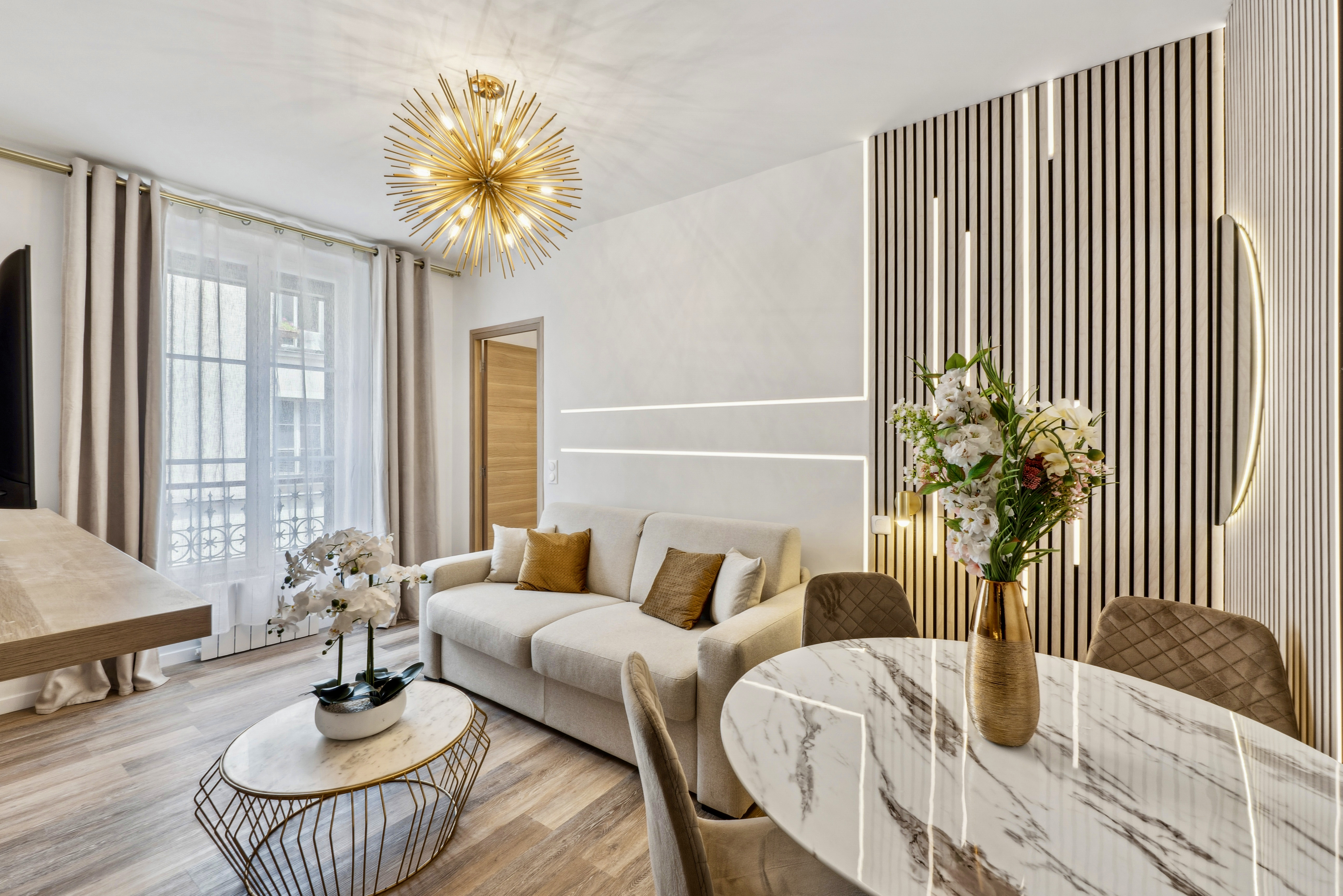 Villa Aube Passy Eiffel Tower: Chic 1-Bedroom Apartment Rental with Family-Friendly Features, Eiffel Tower Paris