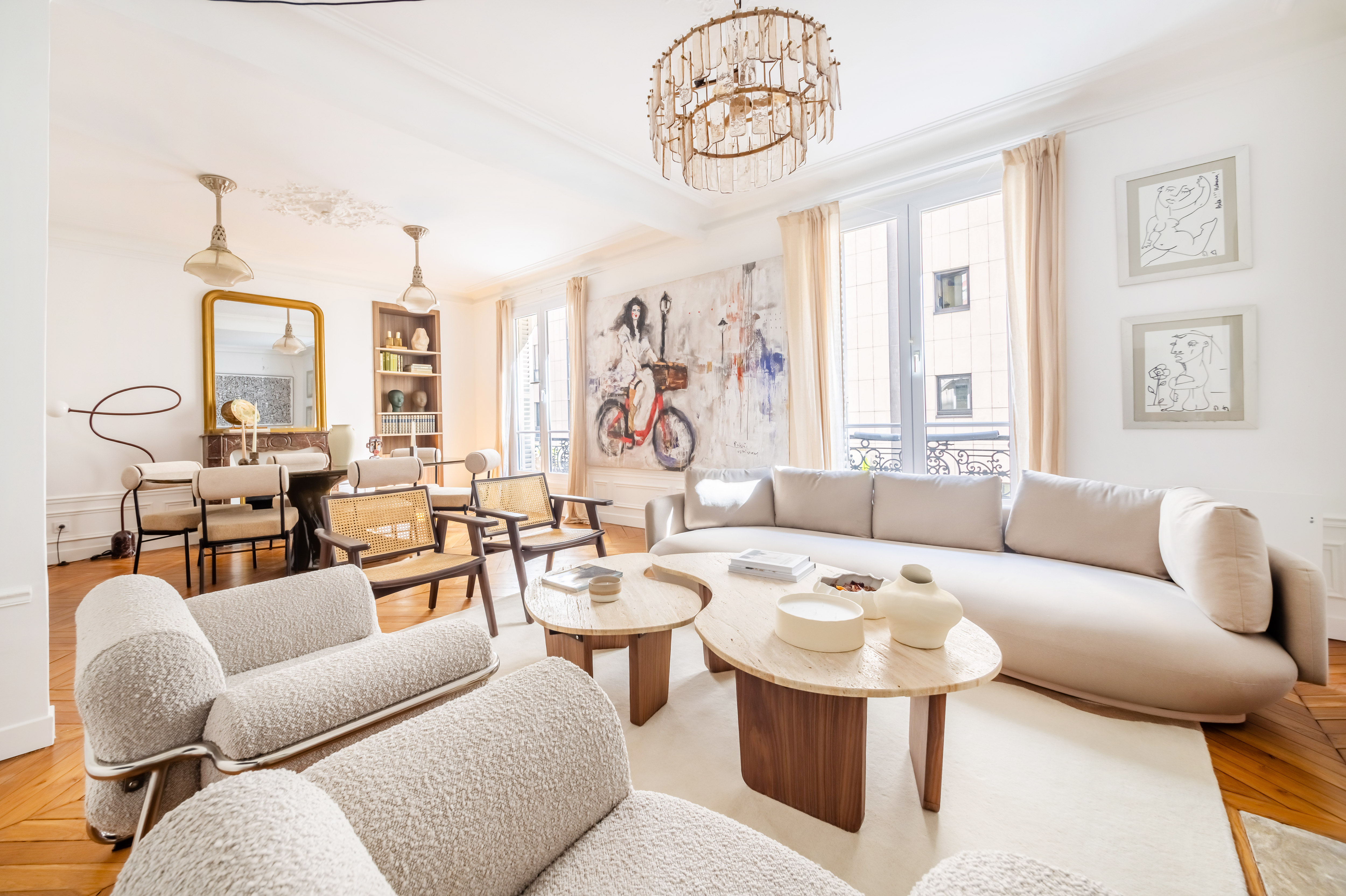 Villa Crépuscule Passy Eiffel Tower-820493: Charming 2-Bedroom Townhouse Rental with Family-Friendly Features, Eiffel Tower Paris