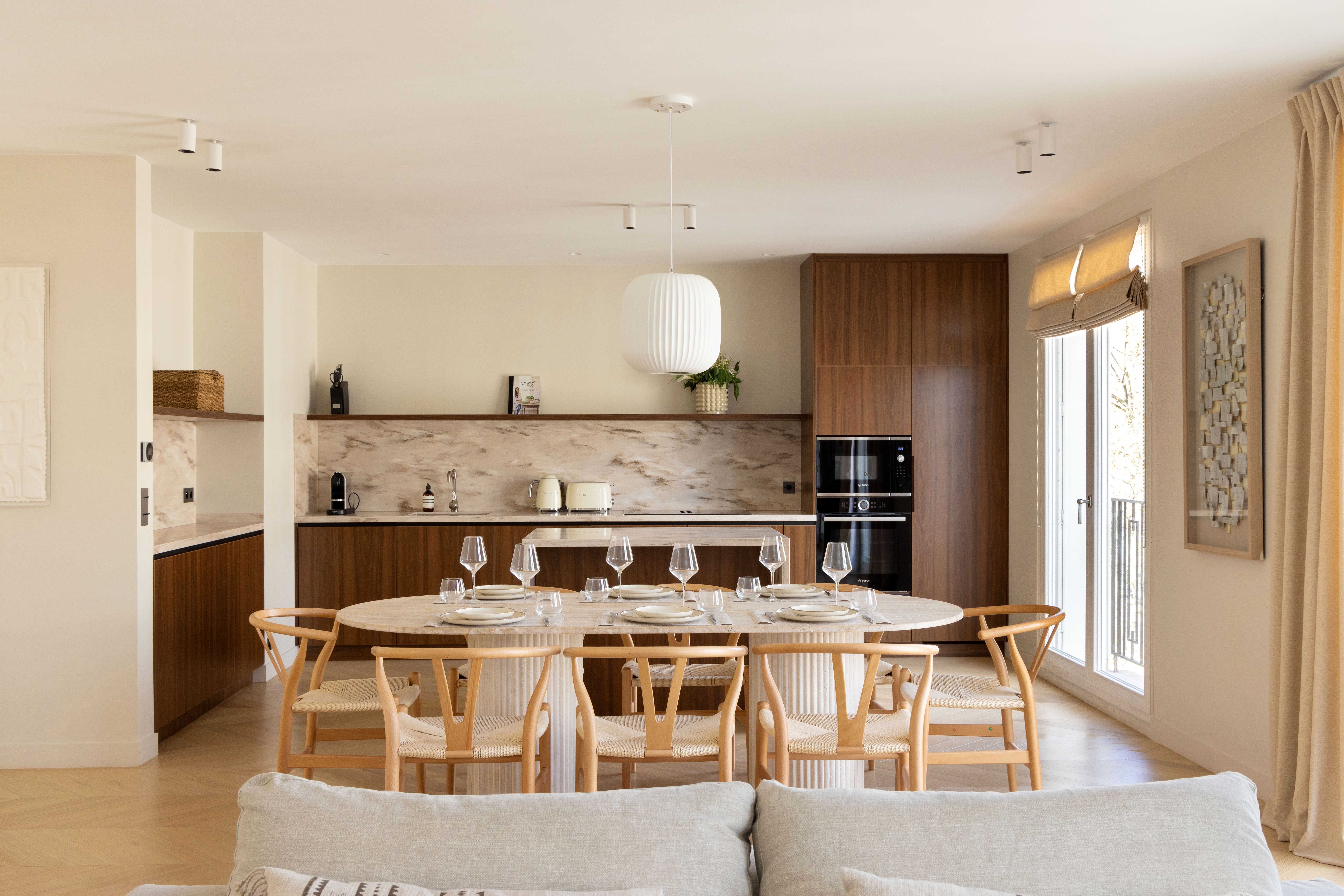 Château Haussmann Paris: Elegant 4-Bedroom Villa with Family-Friendly Features, Arc de Triomphe – Champs-Élysées